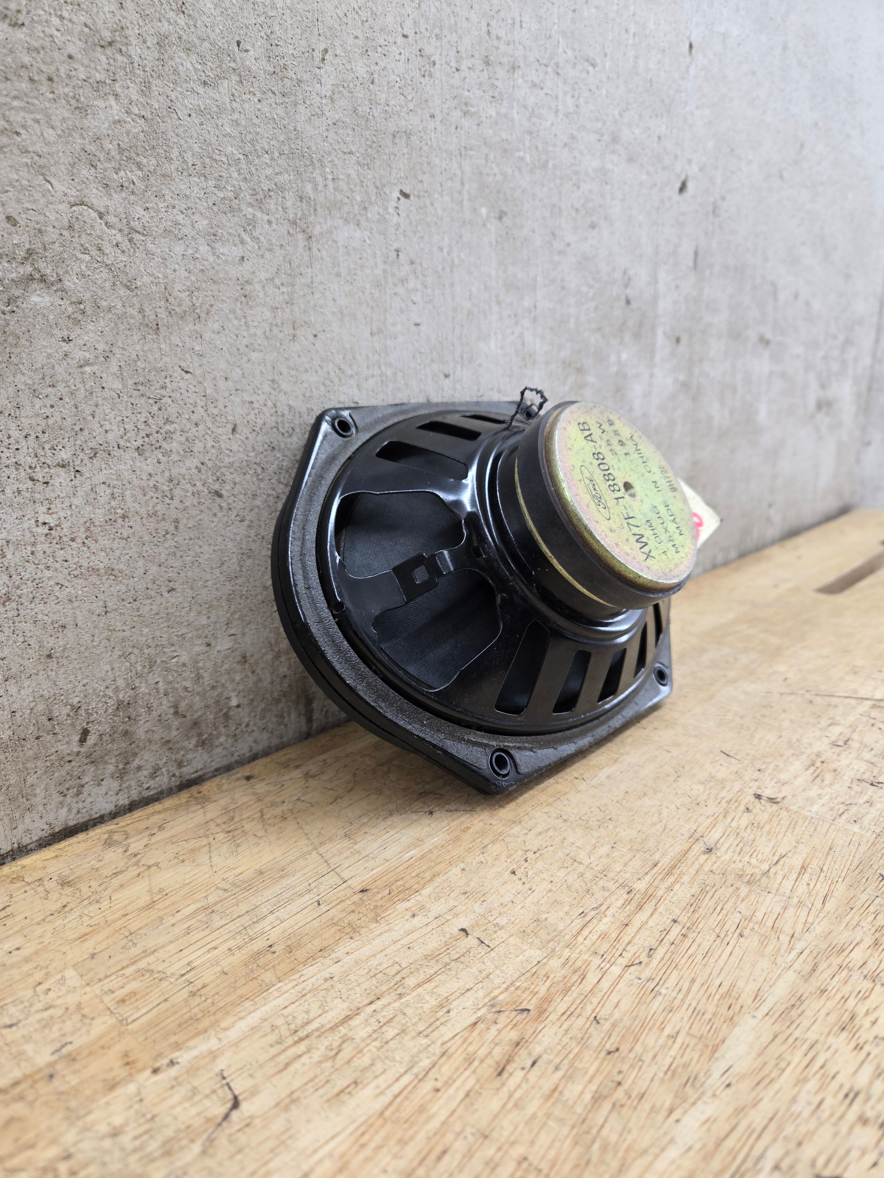 Ford Super Duty F150 F250 F350 F450 F550 Door Speaker XW7F-18808