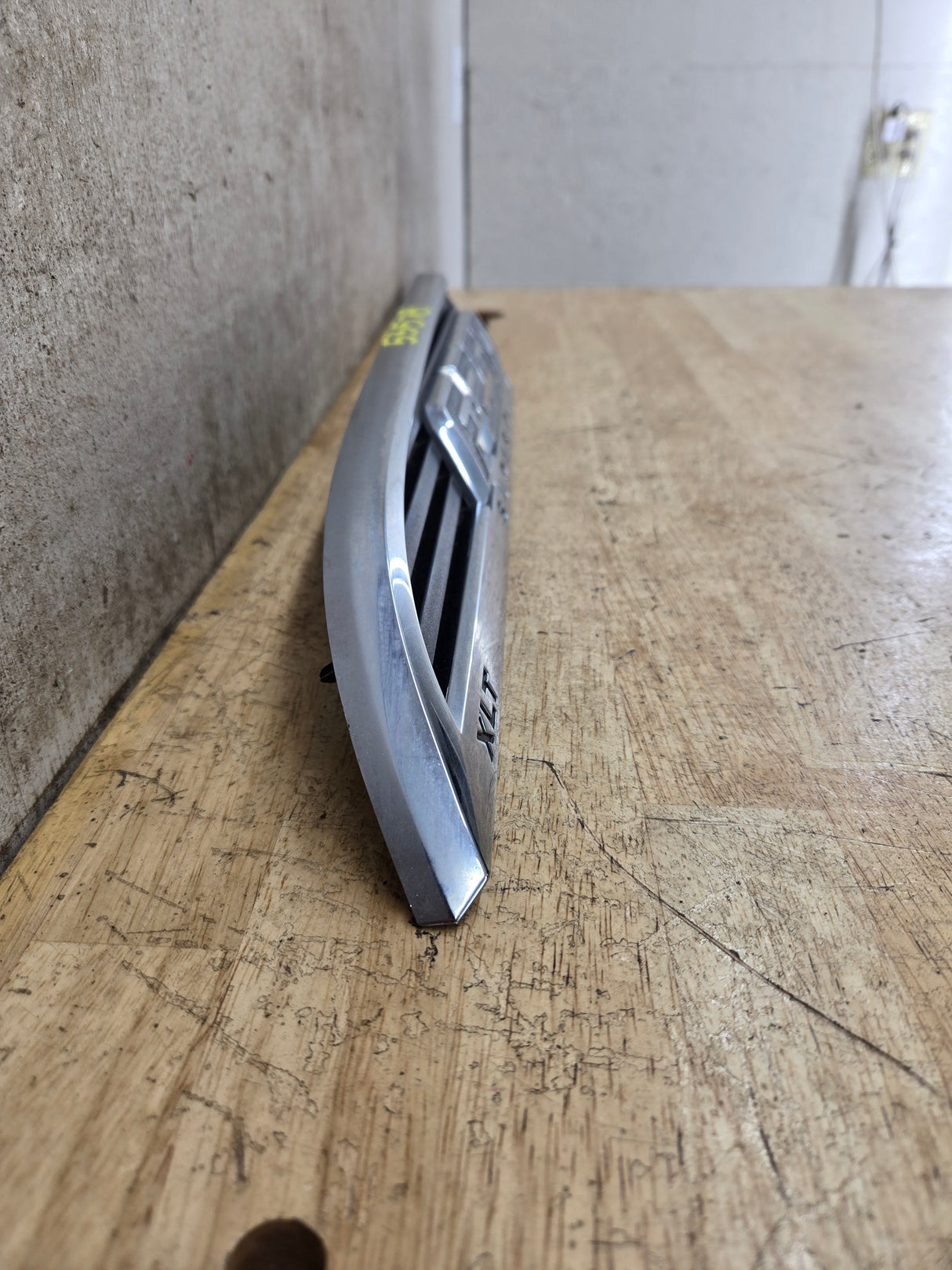 2011-2016 Ford Super Duty F250 Fender Badge Emblem Driver side LH
