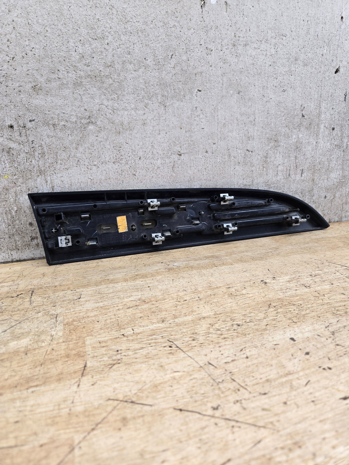 2011-2016 Ford Super Duty F250 Fender Badge Emblem Driver side LH