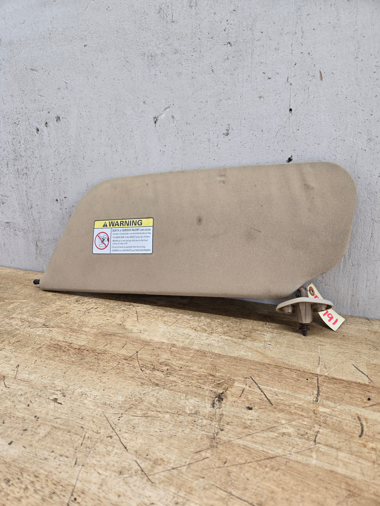 1999-2001 Ford Excursion / Super Duty Passenger Side Sun Visor With Light F250 F350 F450 F550 RH