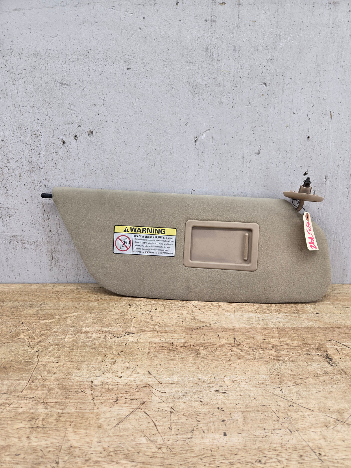 1999-2001 Ford Excursion / Super Duty Passenger Side Sun Visor With Light F250 F350 F450 F550 RH