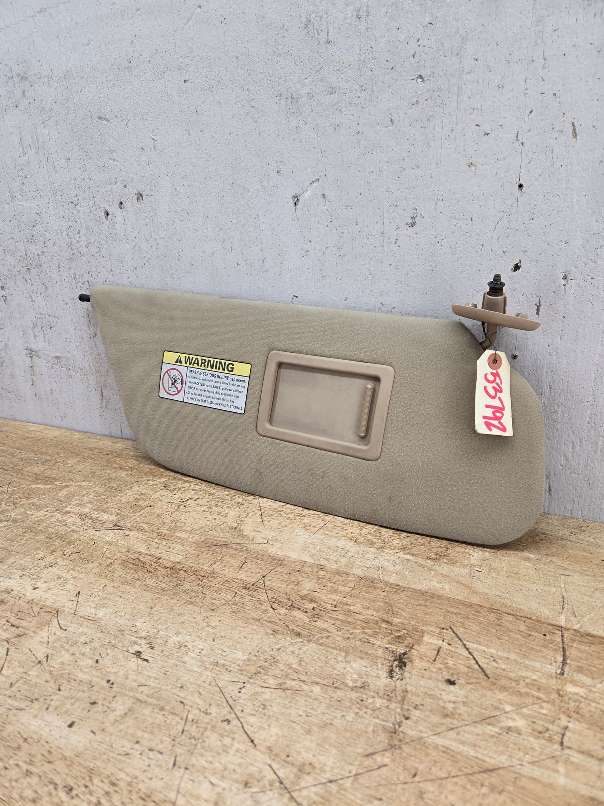 1999-2001 Ford Excursion / Super Duty Passenger Side Sun Visor With Light F250 F350 F450 F550 RH