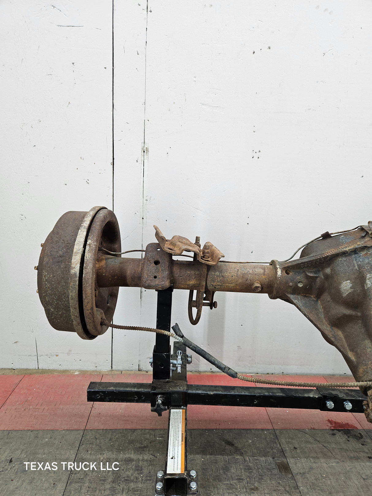 1980-1986 Ford F250 Semi Floating 3.00 Rear Axle SRW