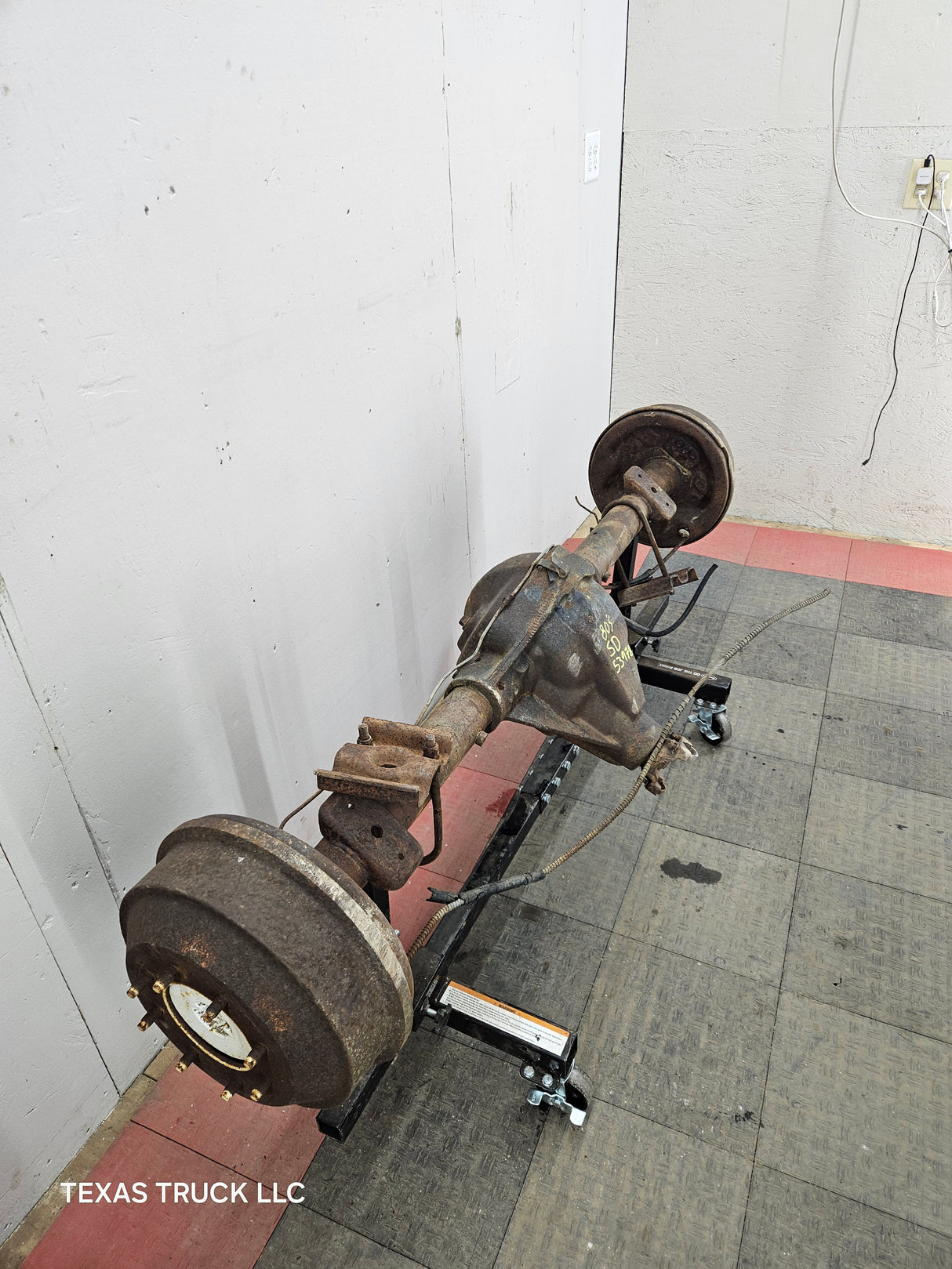 1980-1986 Ford F250 Semi Floating 3.00 Rear Axle SRW