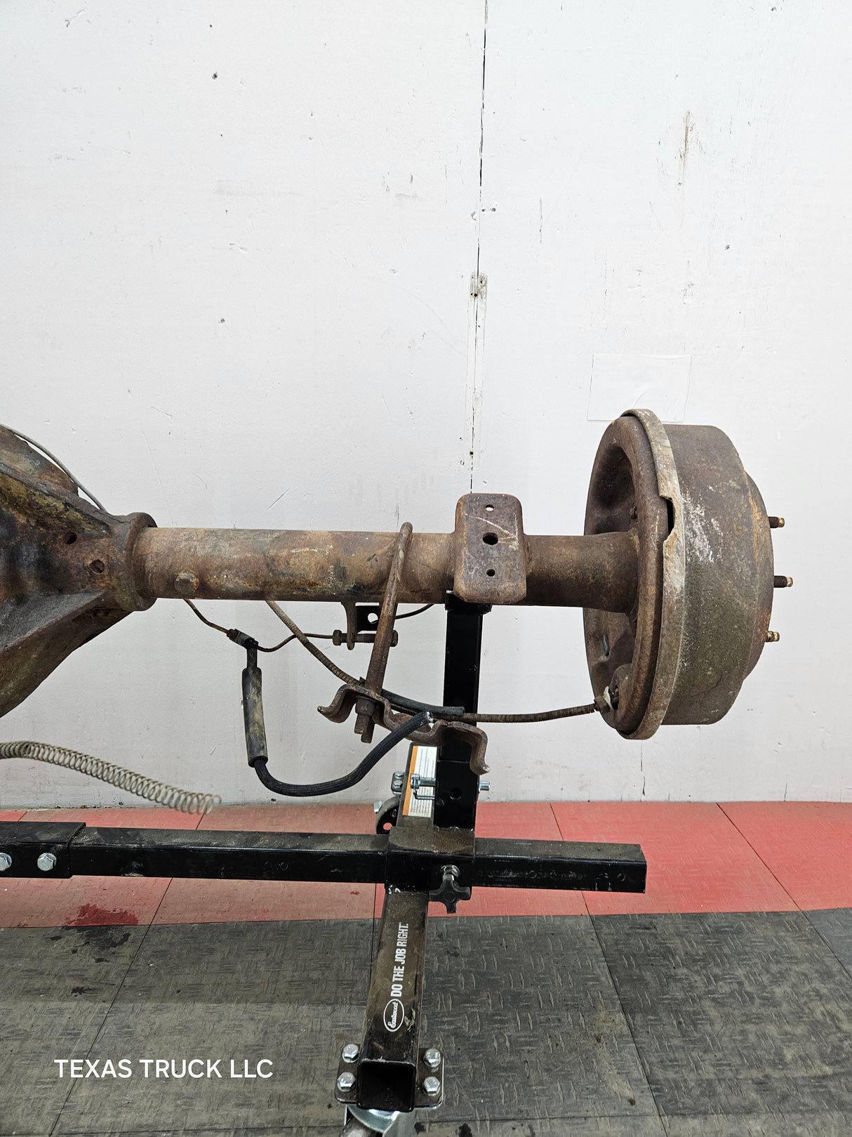 1980-1986 Ford F250 Semi Floating 3.00 Rear Axle SRW