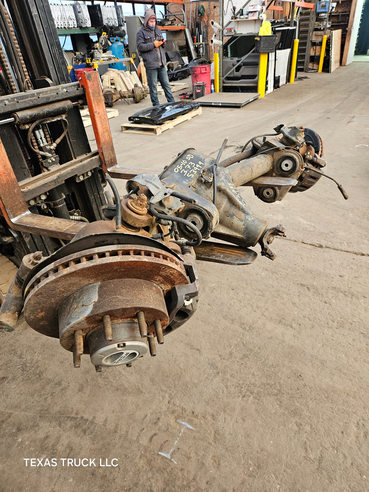 2005-2010 Ford Super Duty F250 F350 FRONT Axle 3.73 SRW