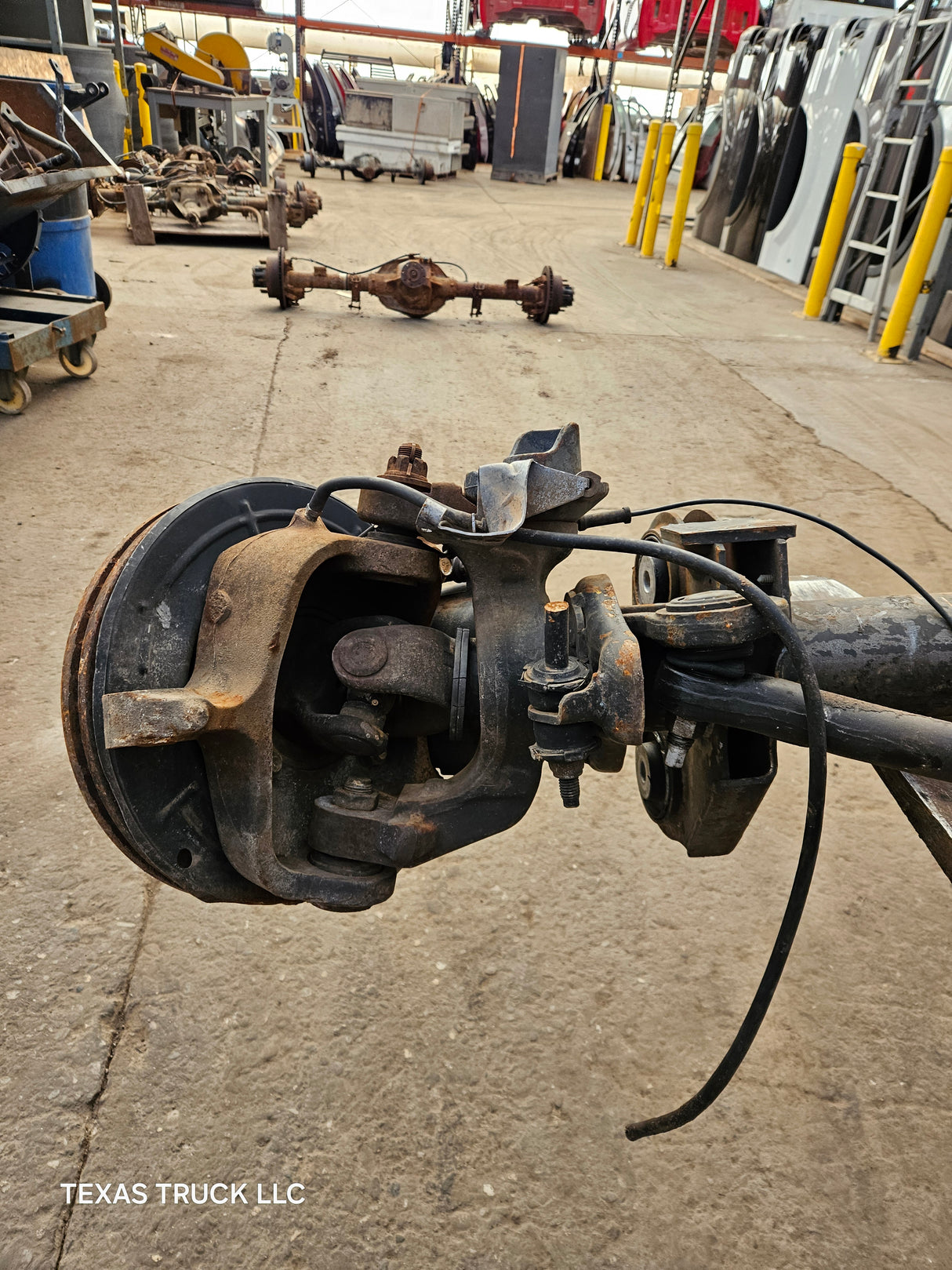 2005-2010 Ford Super Duty F250 F350 FRONT Axle 3.73 SRW