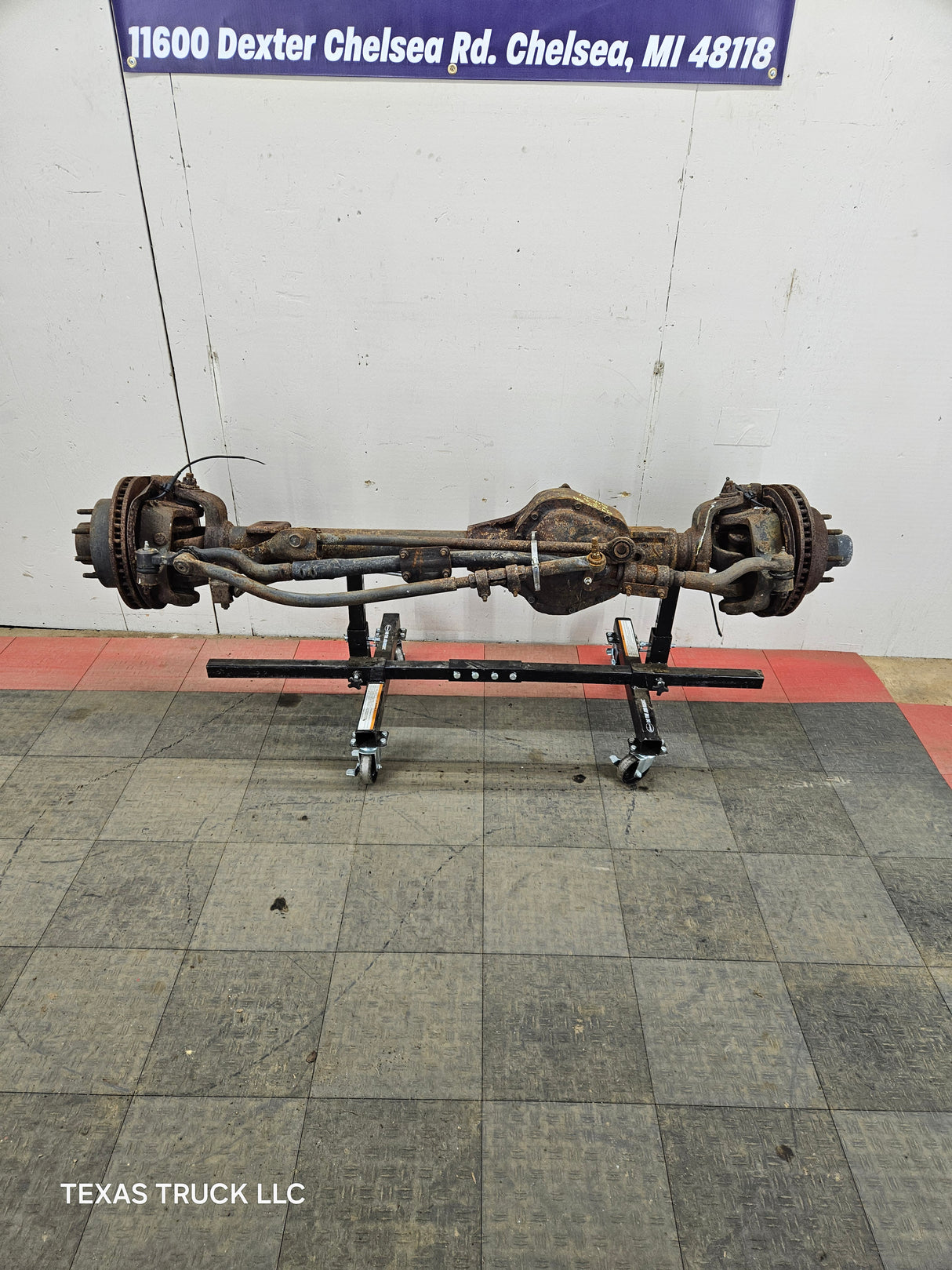 1999-2004 Ford Super Duty F250 F350 SRW Front Axle 3.73 Gear Ratio