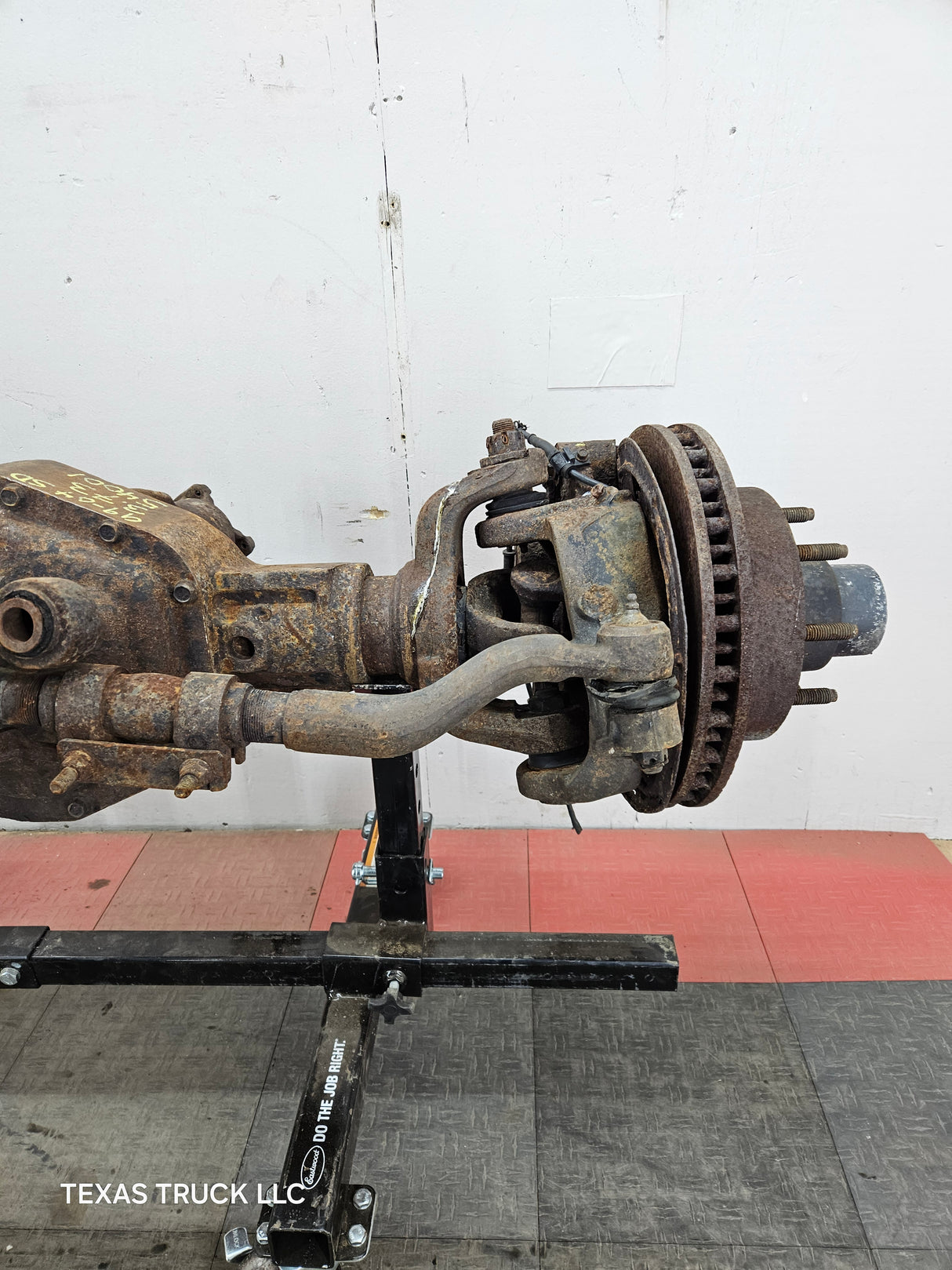 1999-2004 Ford Super Duty F250 F350 SRW Front Axle 3.73 Gear Ratio