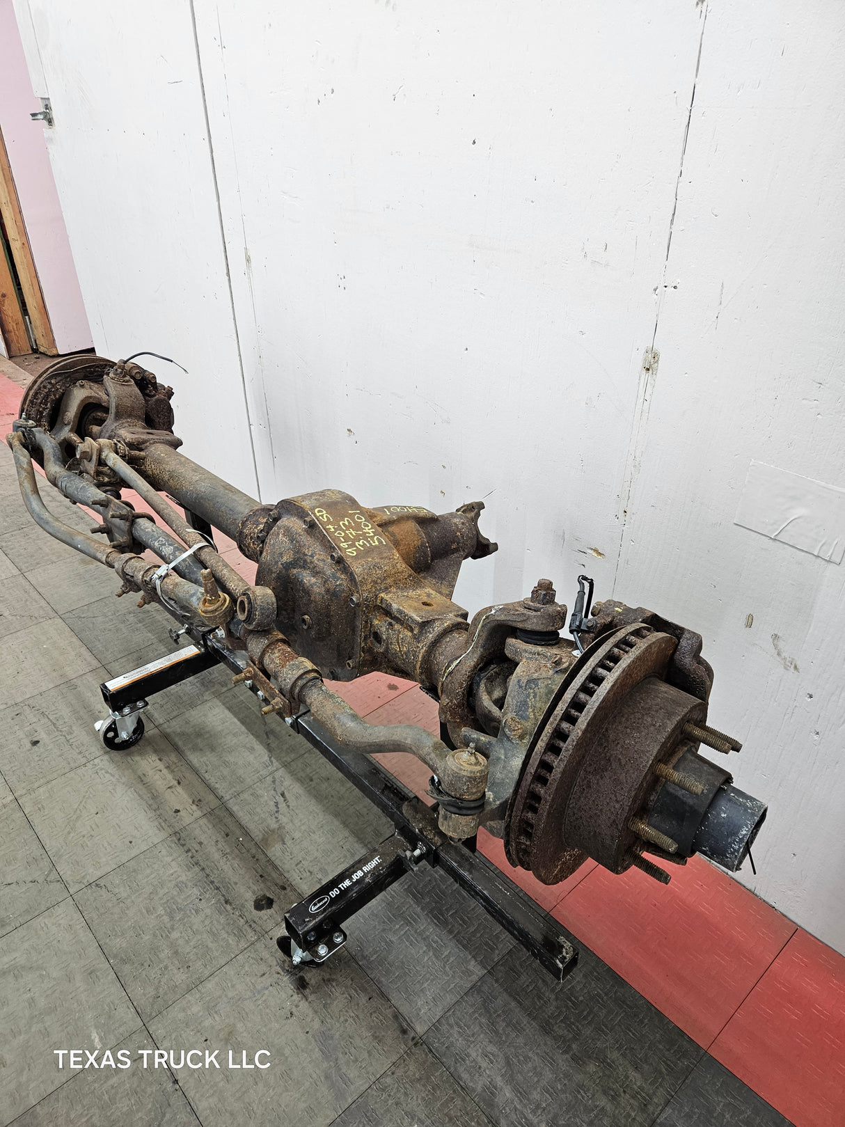 1999-2004 Ford Super Duty F250 F350 SRW Front Axle 3.73 Gear Ratio