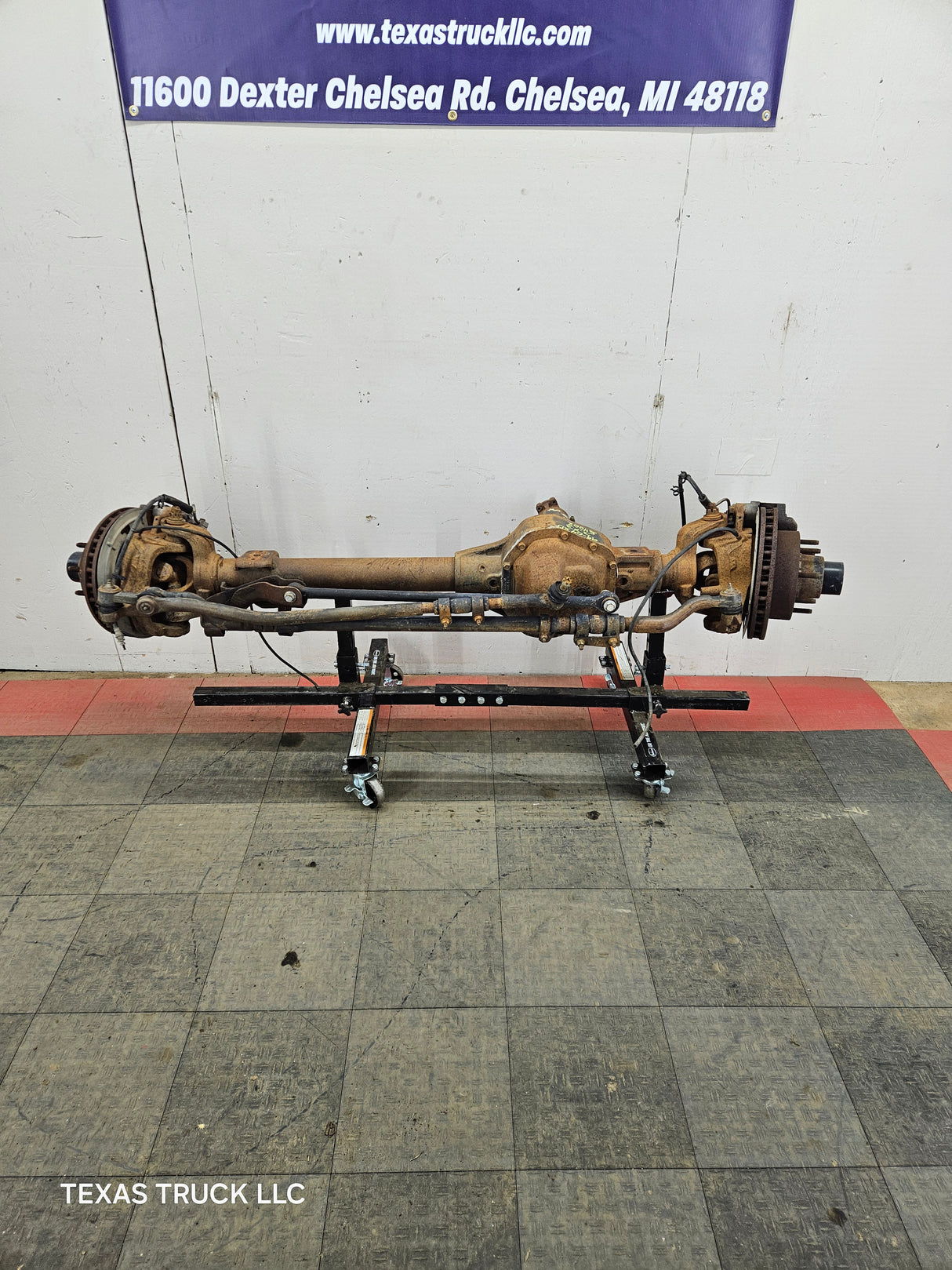 1999-2004 Ford Super Duty F250 F350 SRW Front Axle 3.73 Gear Ratio