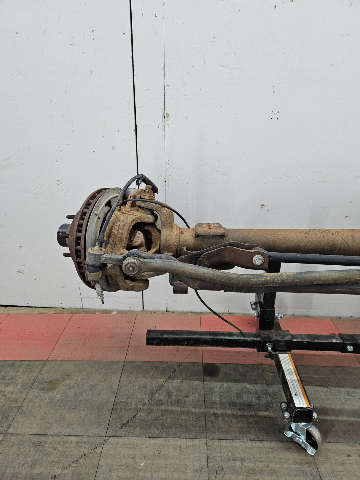 1999-2004 Ford Super Duty F250 F350 SRW Front Axle 3.73 Gear Ratio
