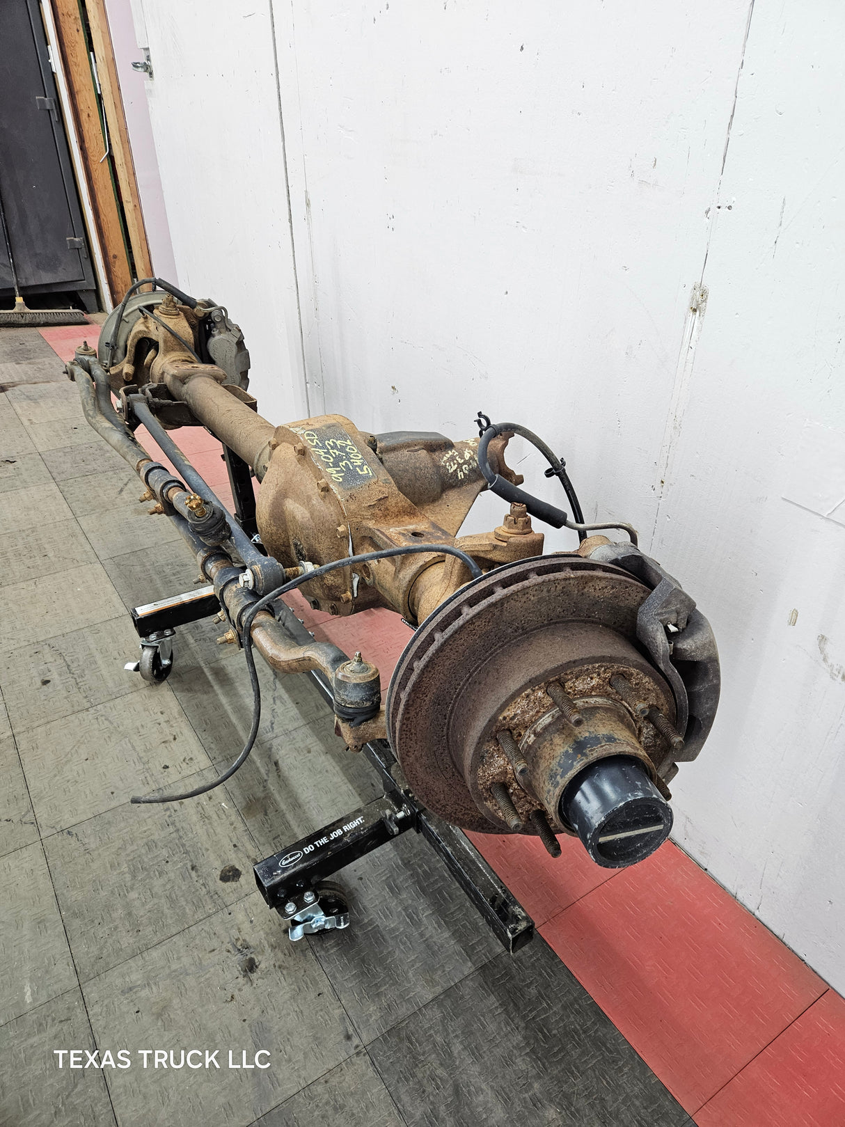 1999-2004 Ford Super Duty F250 F350 SRW Front Axle 3.73 Gear Ratio