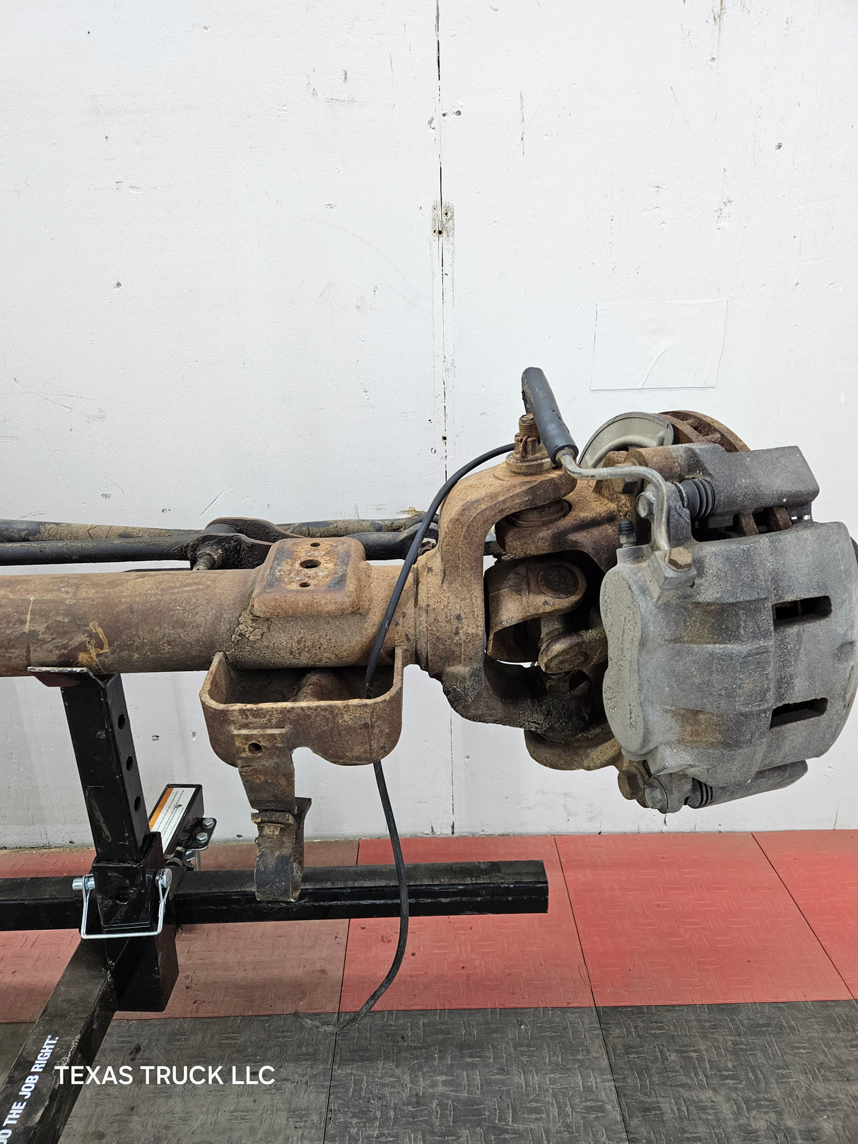 1999-2004 Ford Super Duty F250 F350 SRW Front Axle 3.73 Gear Ratio