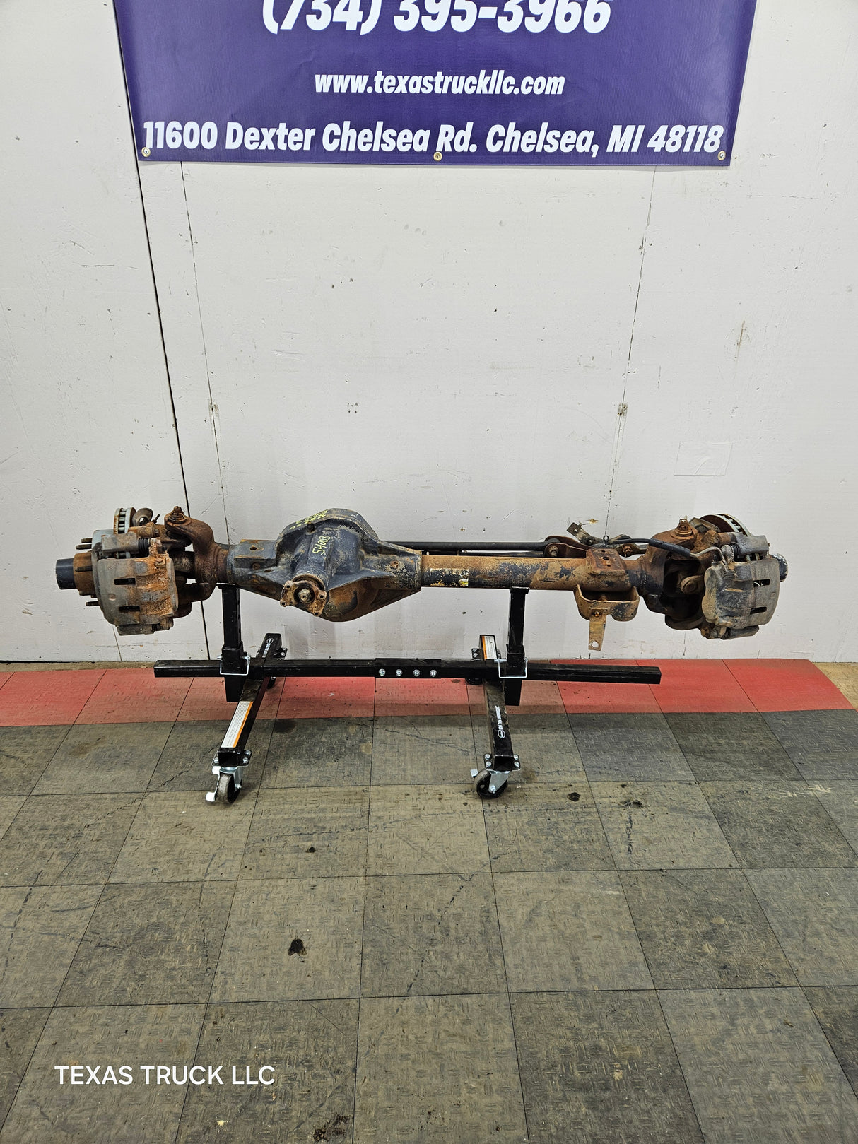 1999-2004 Ford Super Duty F250 F350 SRW Front Axle 3.73 Gear Ratio