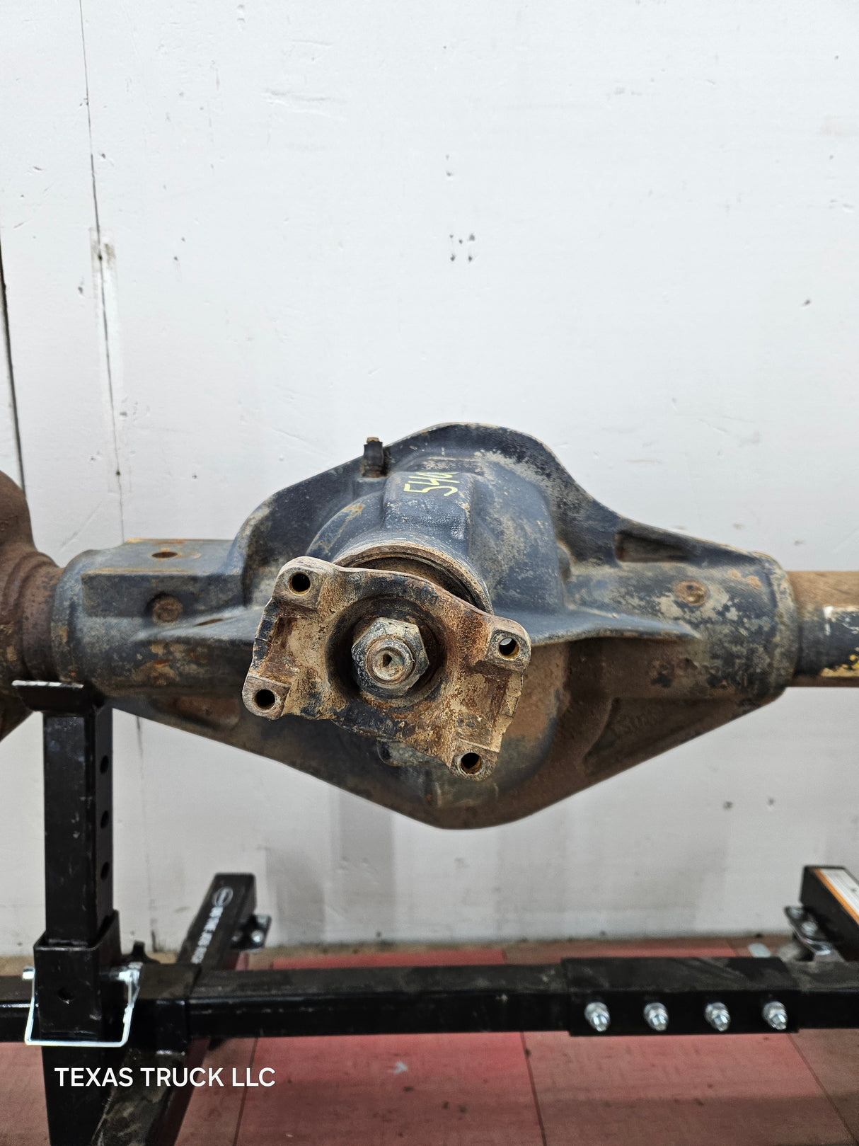 1999-2004 Ford Super Duty F250 F350 SRW Front Axle 3.73 Gear Ratio