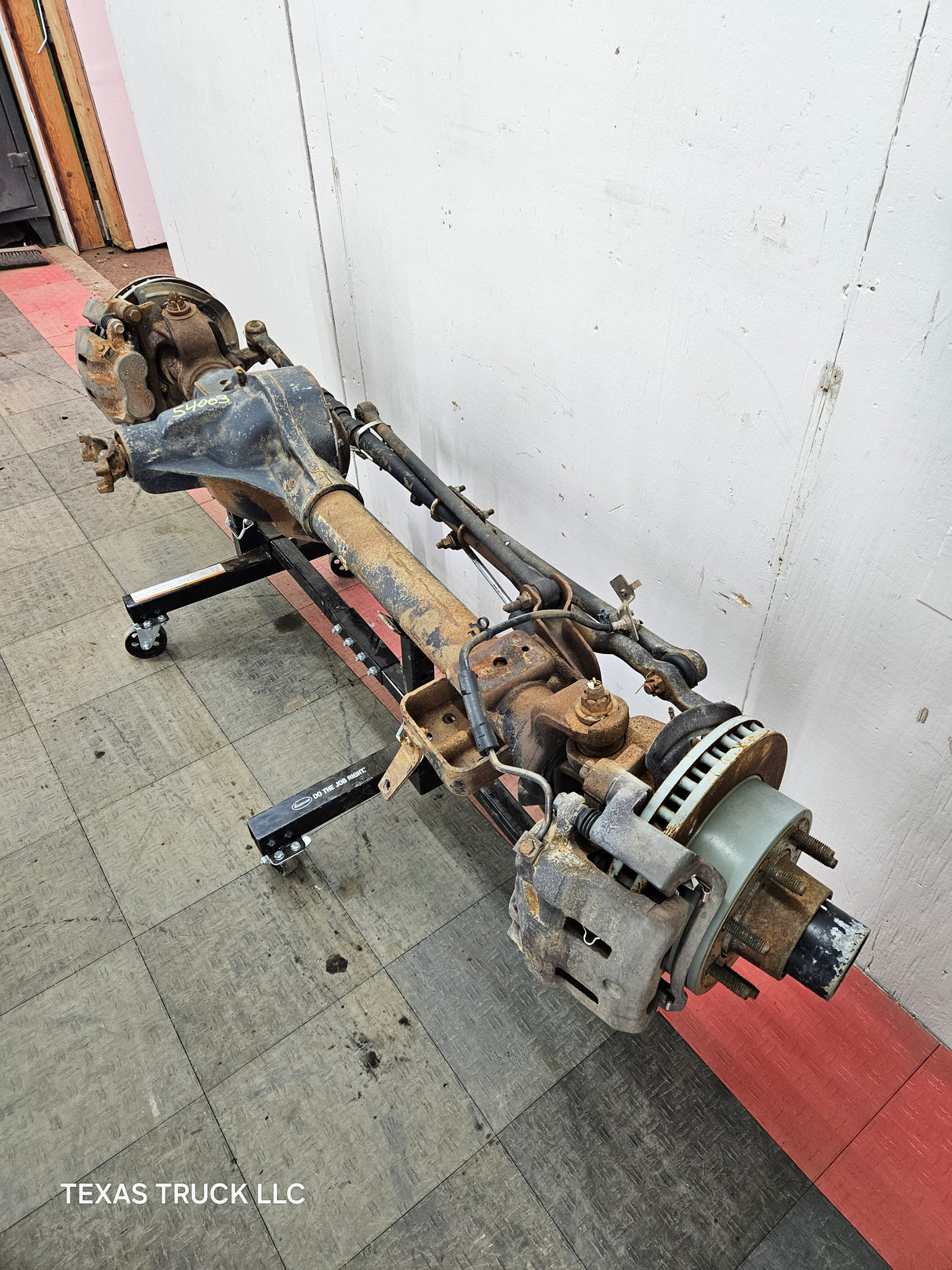 1999-2004 Ford Super Duty F250 F350 SRW Front Axle 3.73 Gear Ratio