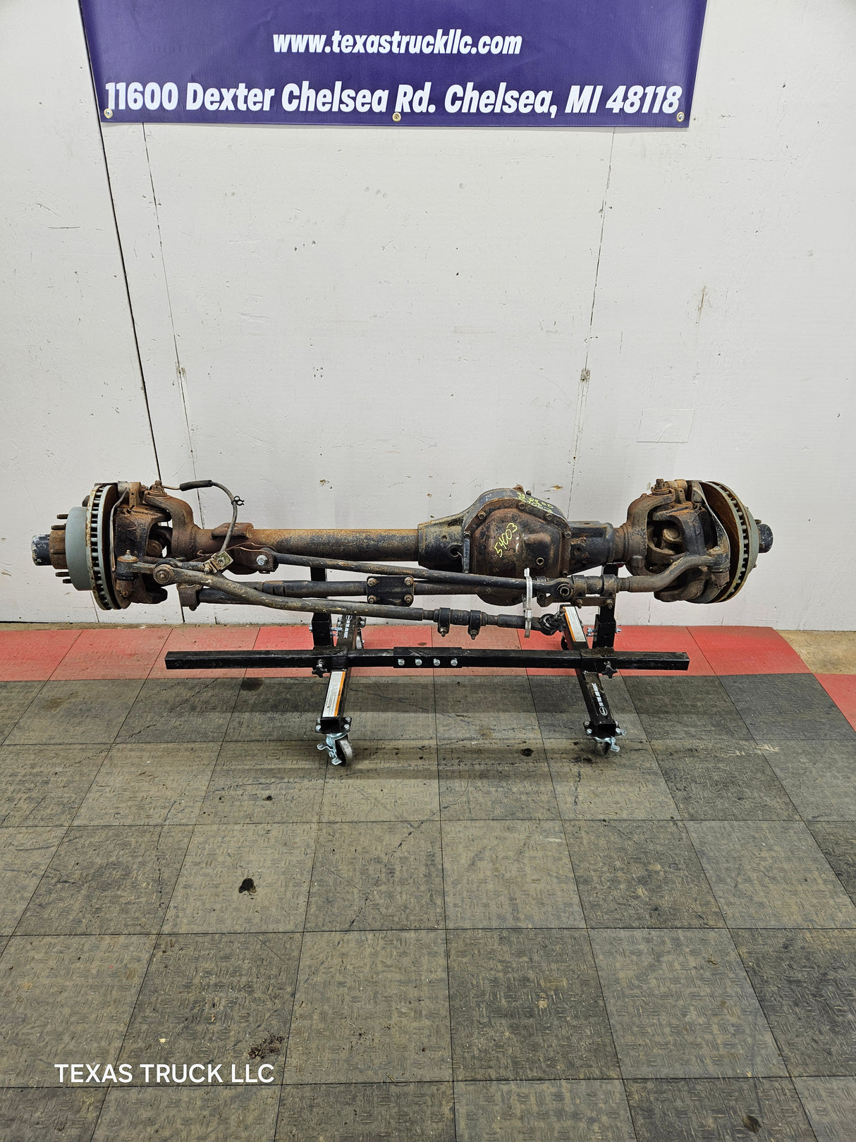 1999-2004 Ford Super Duty F250 F350 SRW Front Axle 3.73 Gear Ratio