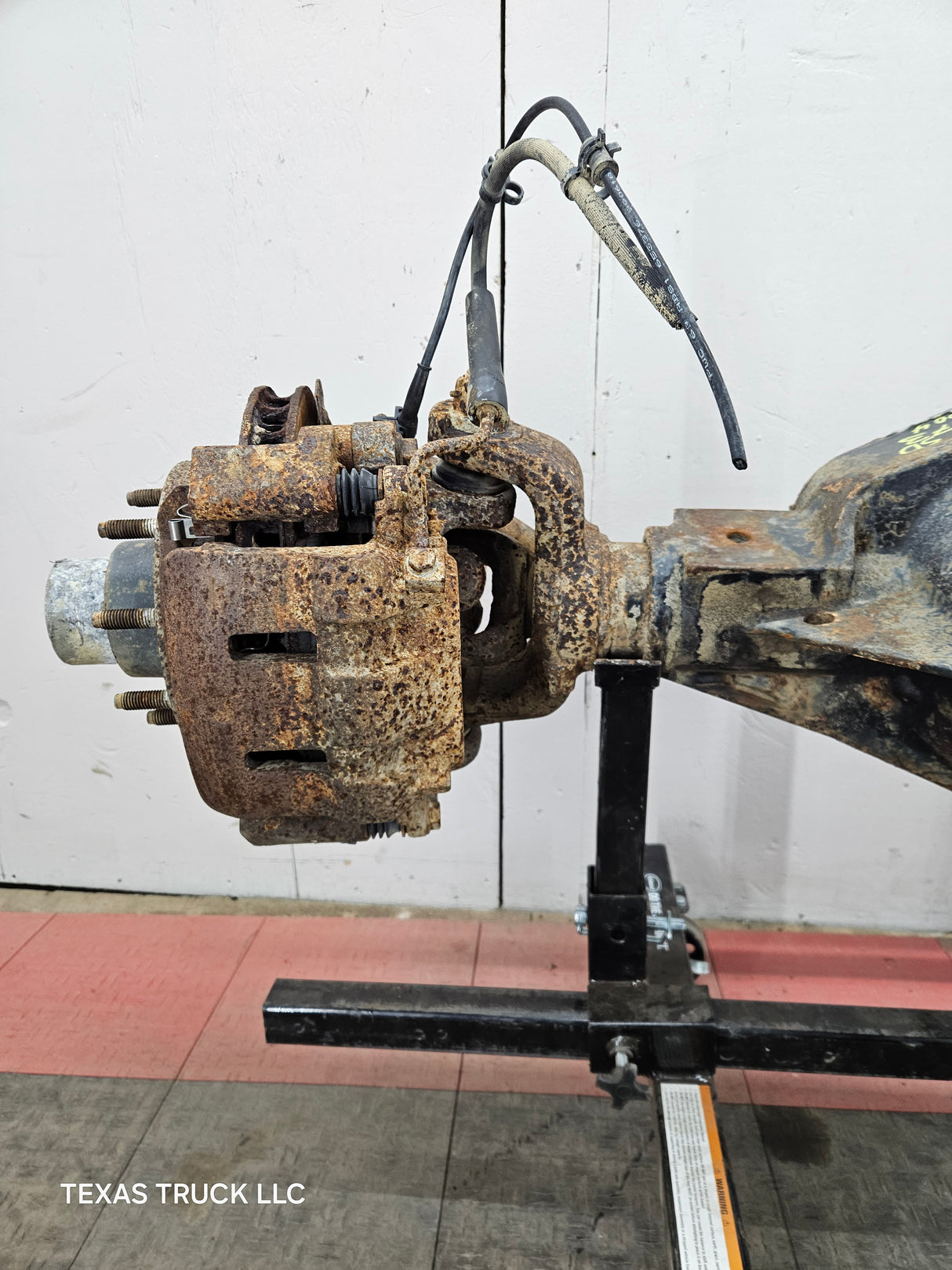 1999-2004 Ford Super Duty F250 F350 SRW Front Axle 3.73 Gear Ratio