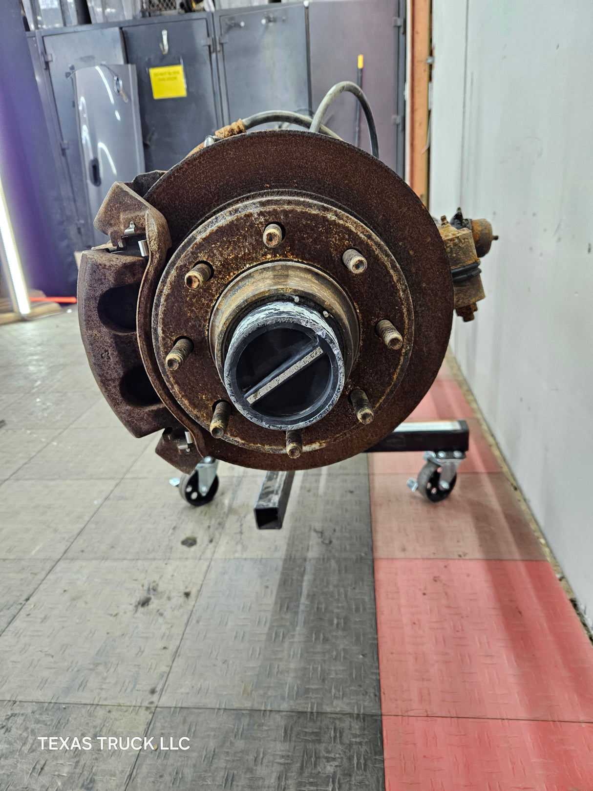 1999-2004 Ford Super Duty F250 F350 SRW Front Axle 3.73 Gear Ratio