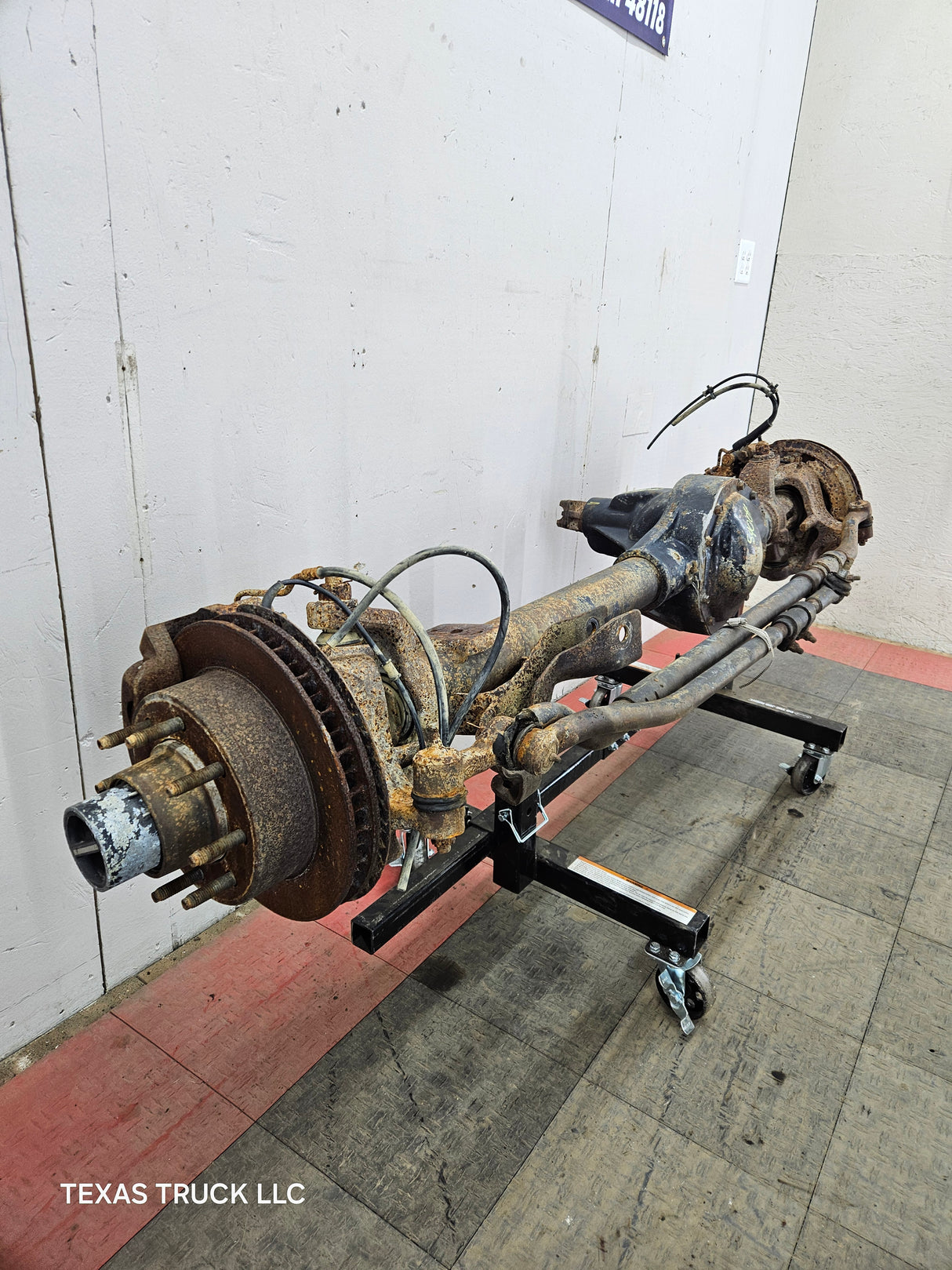 1999-2004 Ford Super Duty F250 F350 SRW Front Axle 3.73 Gear Ratio