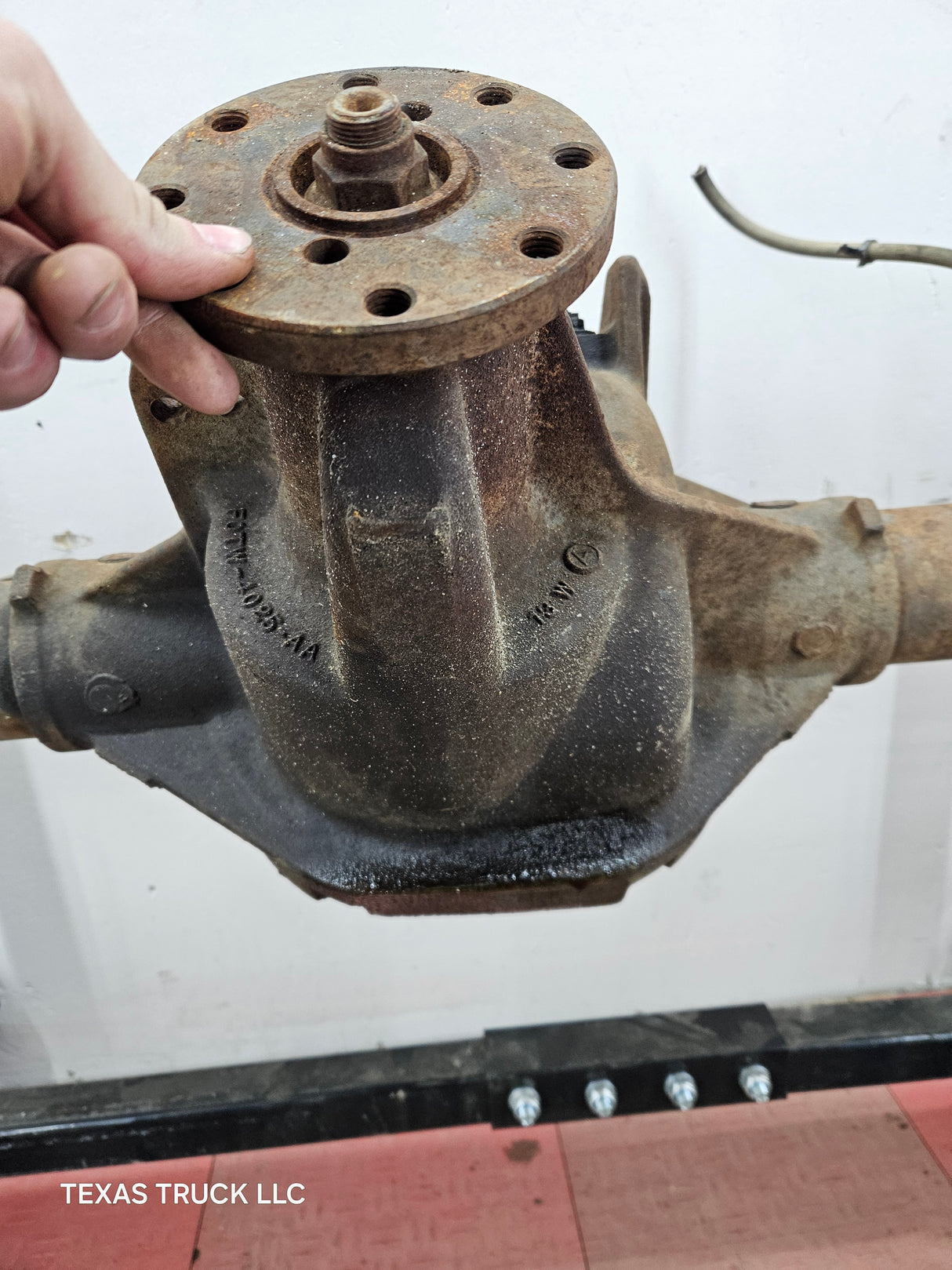 1992-1997 Ford F150 Rear Axle 3.08 Gear Ratio