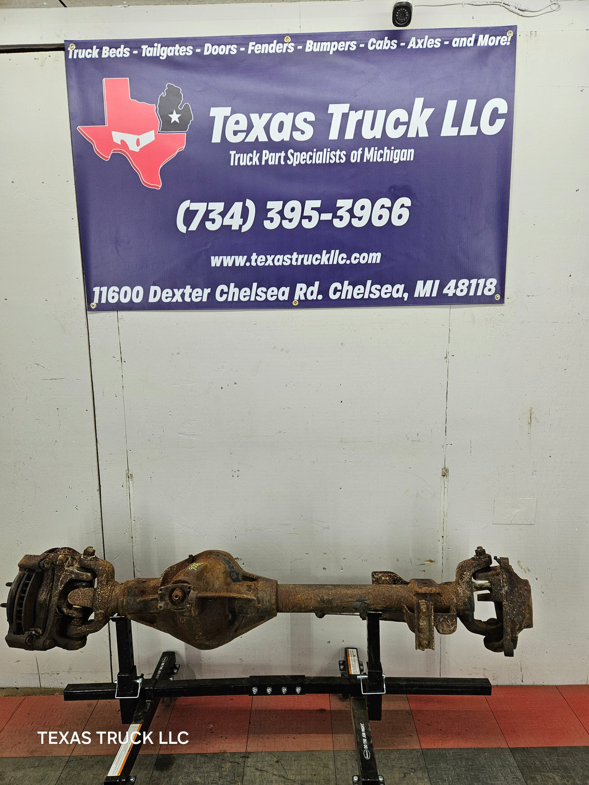 1999-2004 Ford Super Duty F250 F350 SRW Front Axle 3.73 Gear Ratio