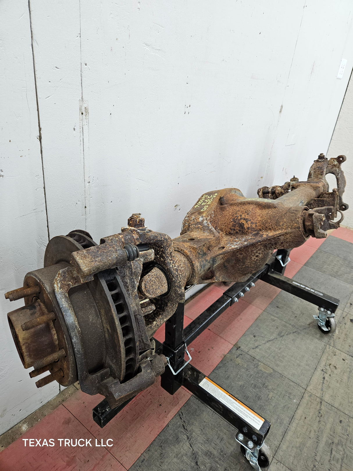 1999-2004 Ford Super Duty F250 F350 SRW Front Axle 3.73 Gear Ratio