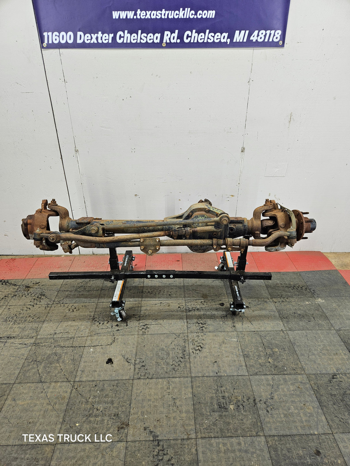 1999-2004 Ford Super Duty F250 F350 SRW Front Axle 3.73 Gear Ratio