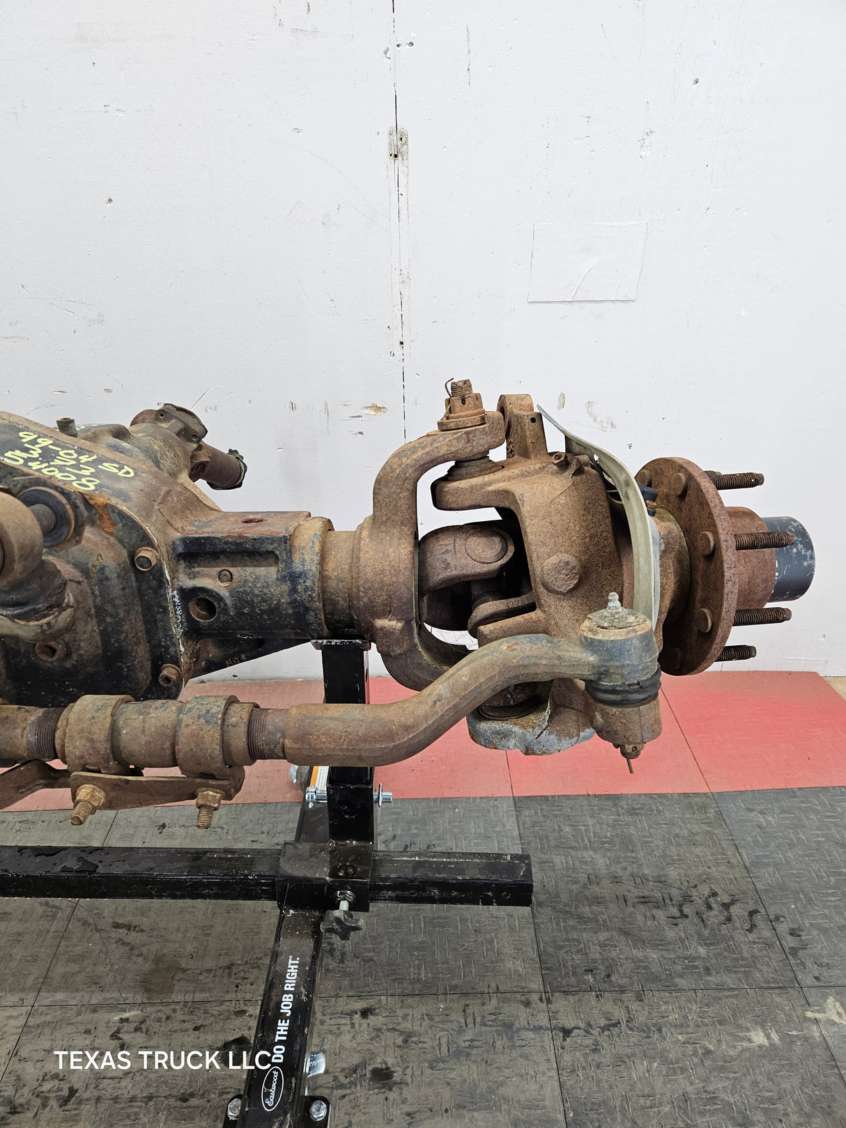 1999-2004 Ford Super Duty F250 F350 SRW Front Axle 3.73 Gear Ratio