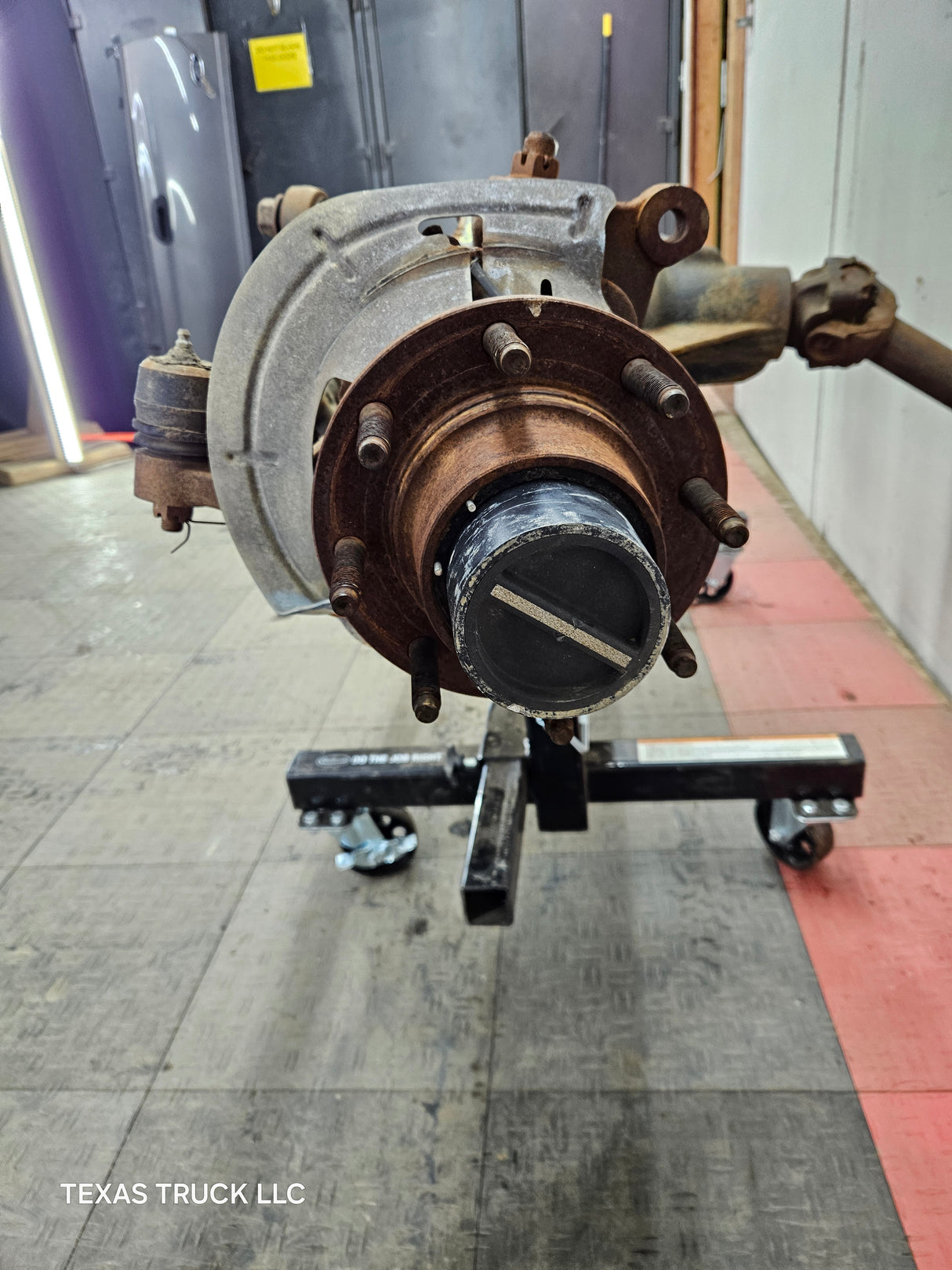 1999-2004 Ford Super Duty F250 F350 SRW Front Axle 3.73 Gear Ratio