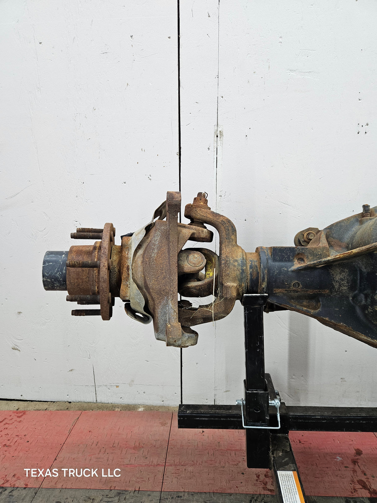 1999-2004 Ford Super Duty F250 F350 SRW Front Axle 3.73 Gear Ratio