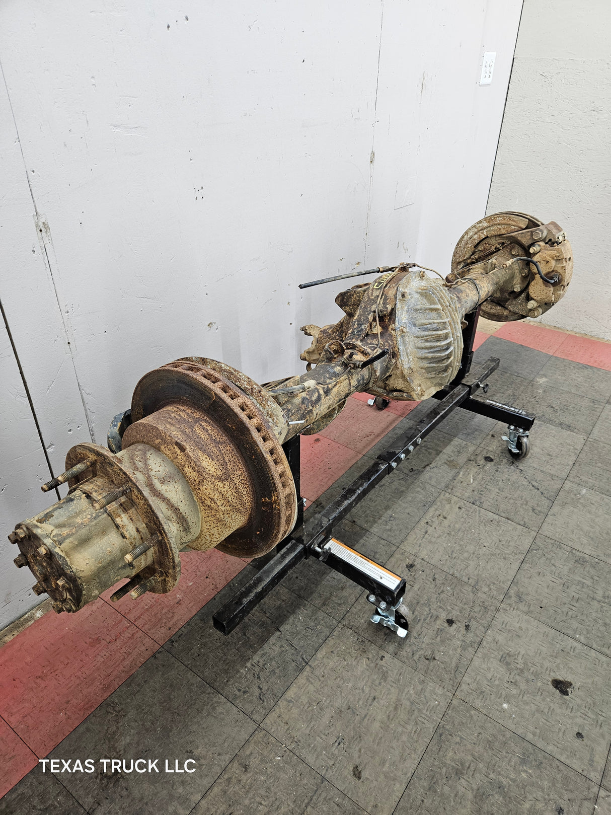 1999-2004 Ford F450 F550 Super Duty Rear Axle 4.88 Gear Ratio DRW 8 LUG