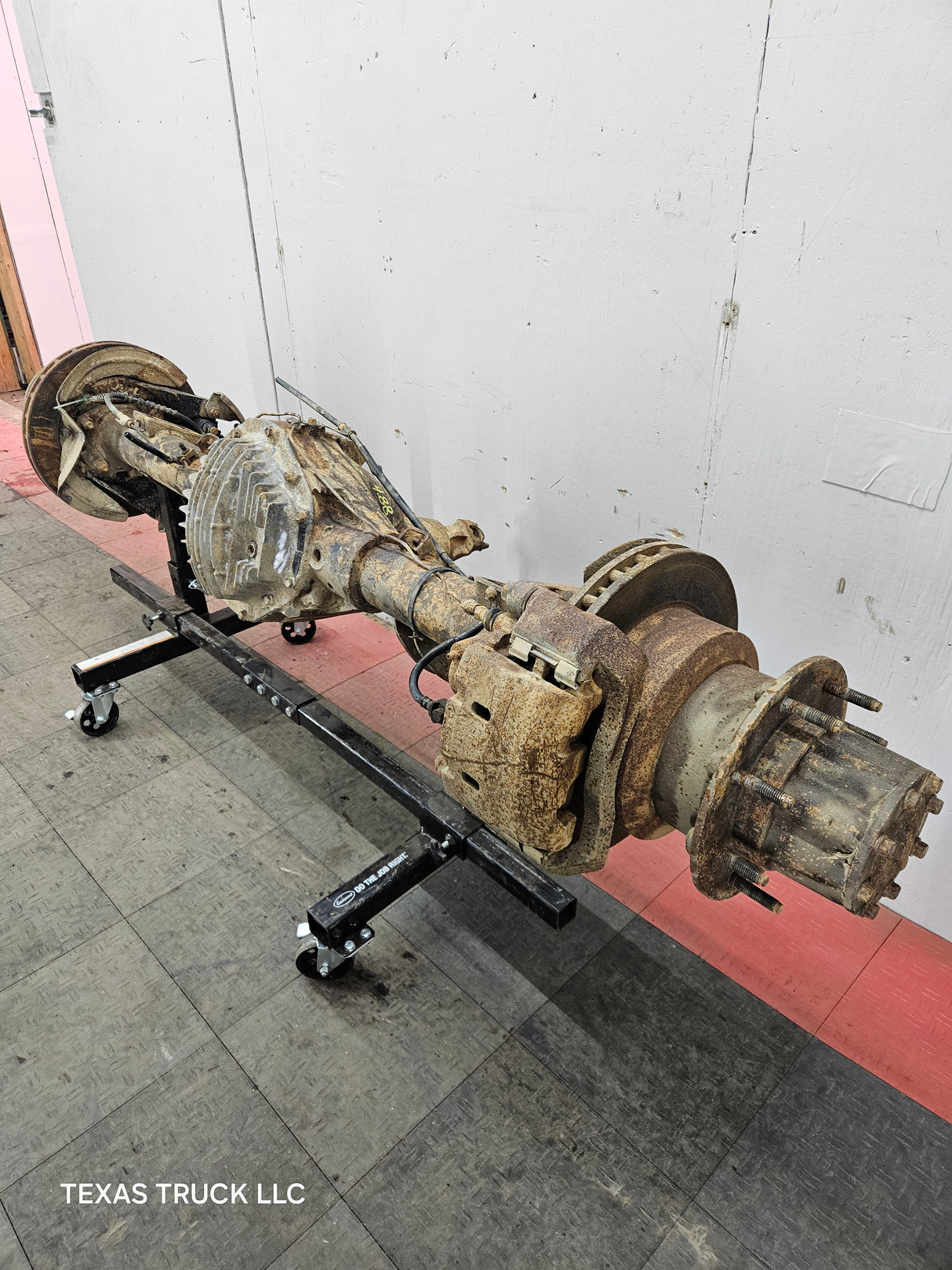 1999-2004 Ford F450 F550 Super Duty Rear Axle 4.88 Gear Ratio DRW 8 LUG