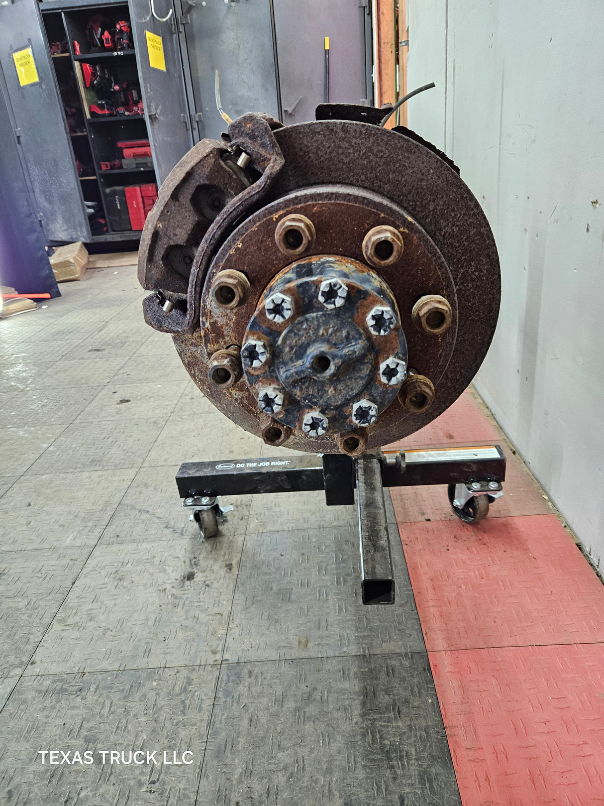 2002-2004 Ford Super Duty F250 F350 SRW Rear Axle 3.73 Gear Ratio