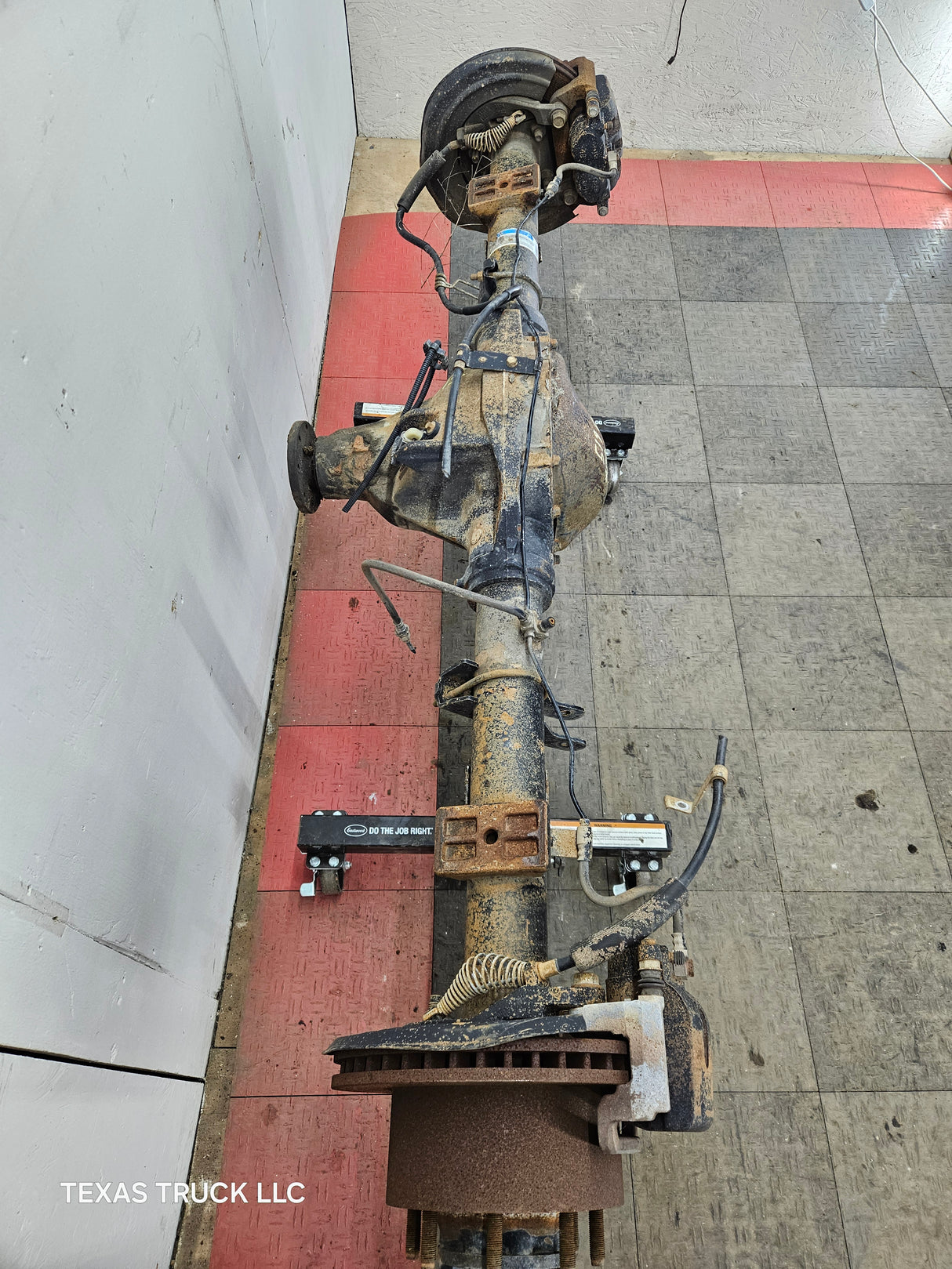 2005-2010 Ford Super Duty F250 F350 SRW Rear Axle 3.73 Gear Ratio