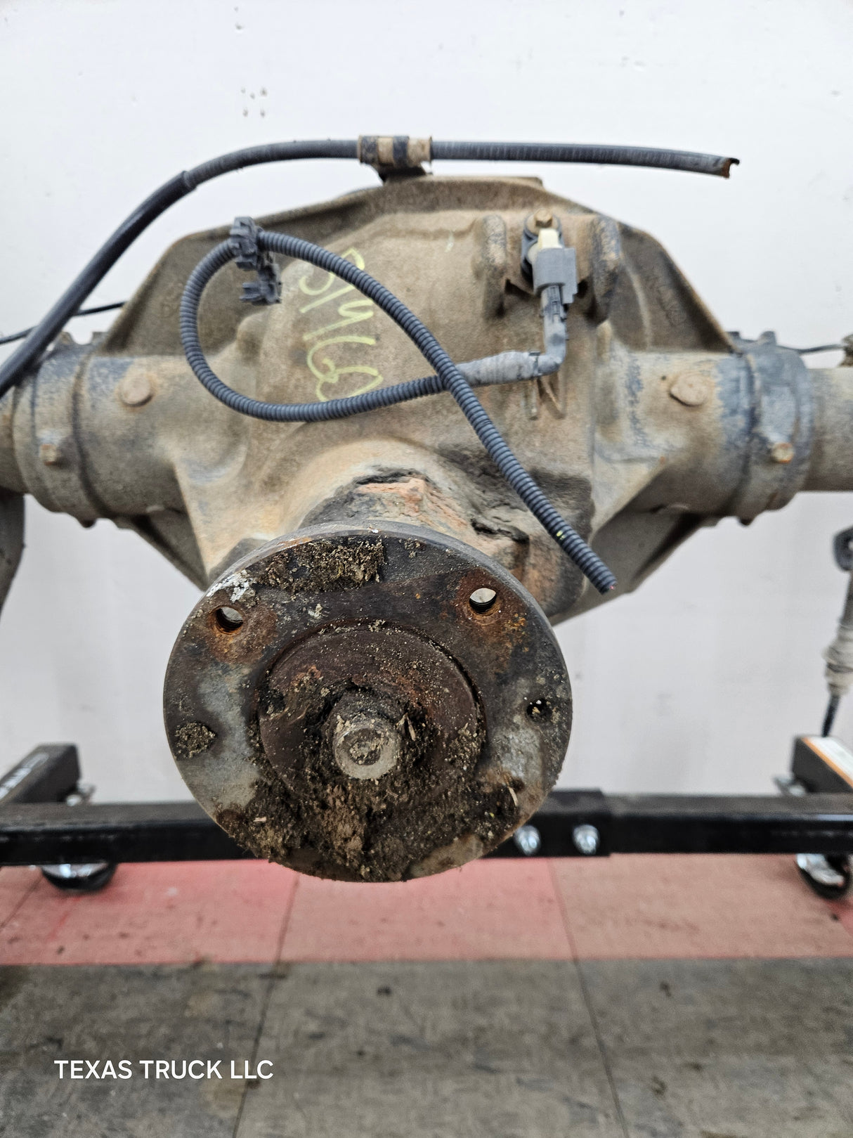 2005-2010 Ford Super Duty F250 F350 SRW Rear Axle 3.73 Gear Ratio
