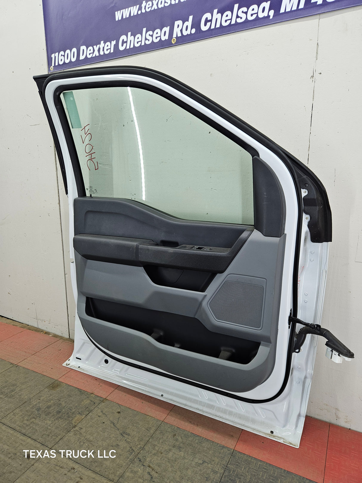 2021-2025 Ford F150 / Super Duty LH Driver Side Front Door F250 F350 F450 F550