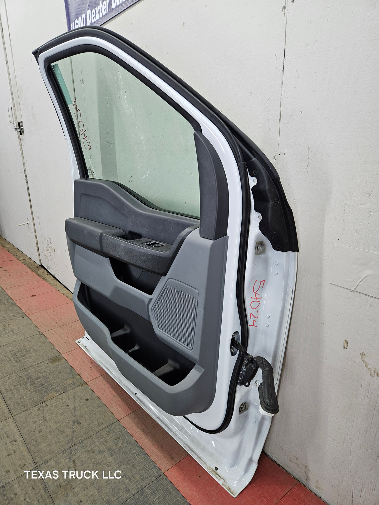 2021-2025 Ford F150 / Super Duty LH Driver Side Front Door F250 F350 F450 F550