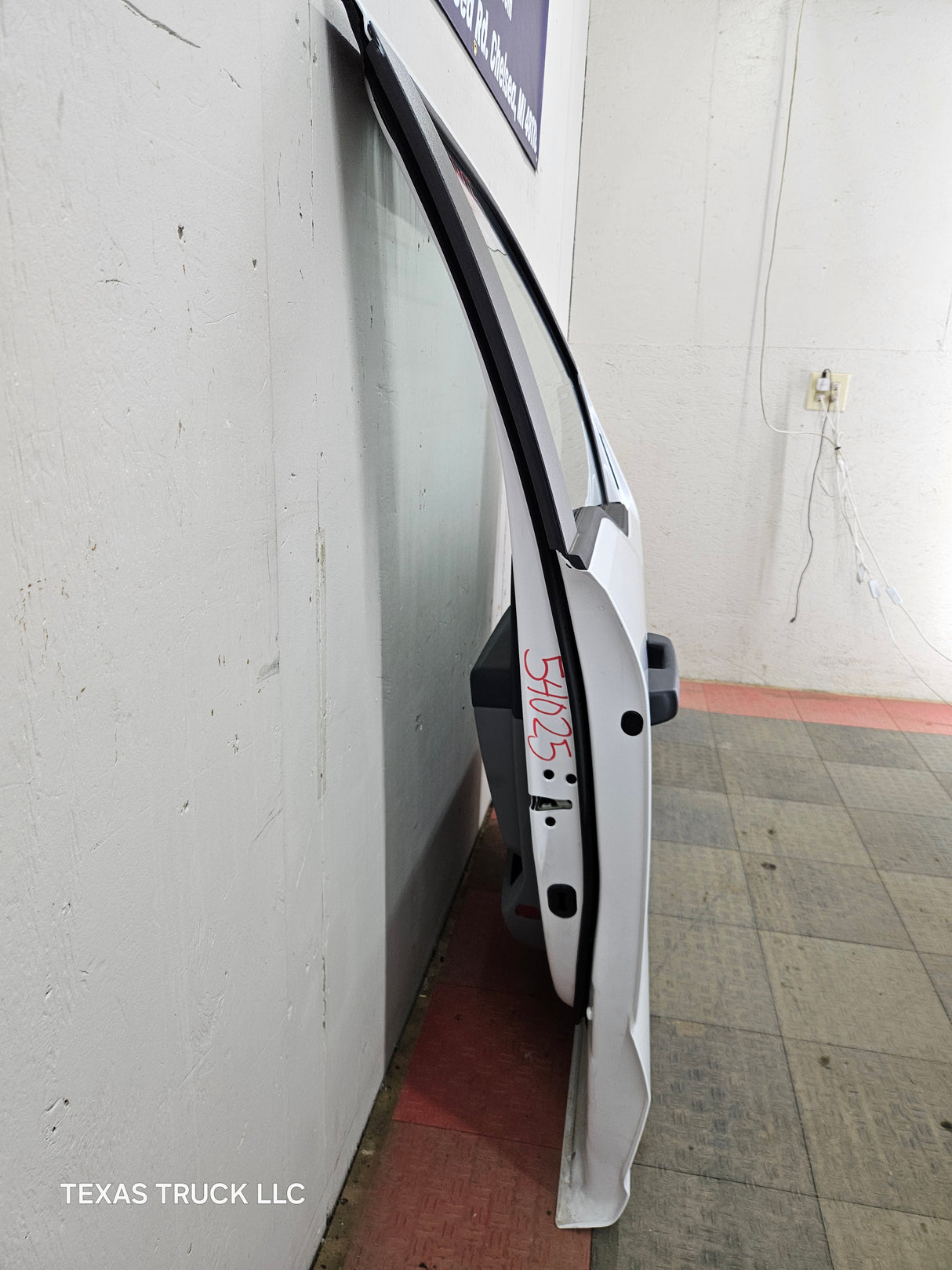 2021-2025 Ford F150 / Super Duty RH Passenger Side Front Door F250 F350 F450 F550