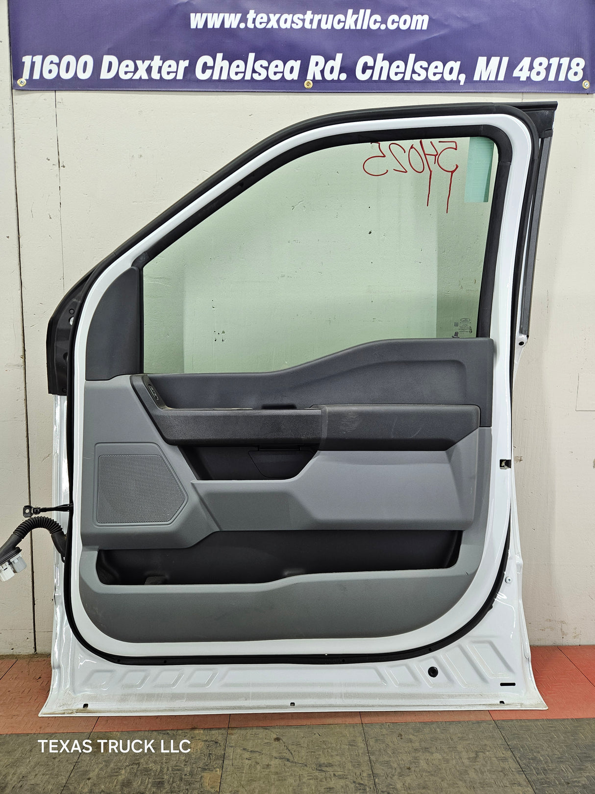 2021-2025 Ford F150 / Super Duty RH Passenger Side Front Door F250 F350 F450 F550