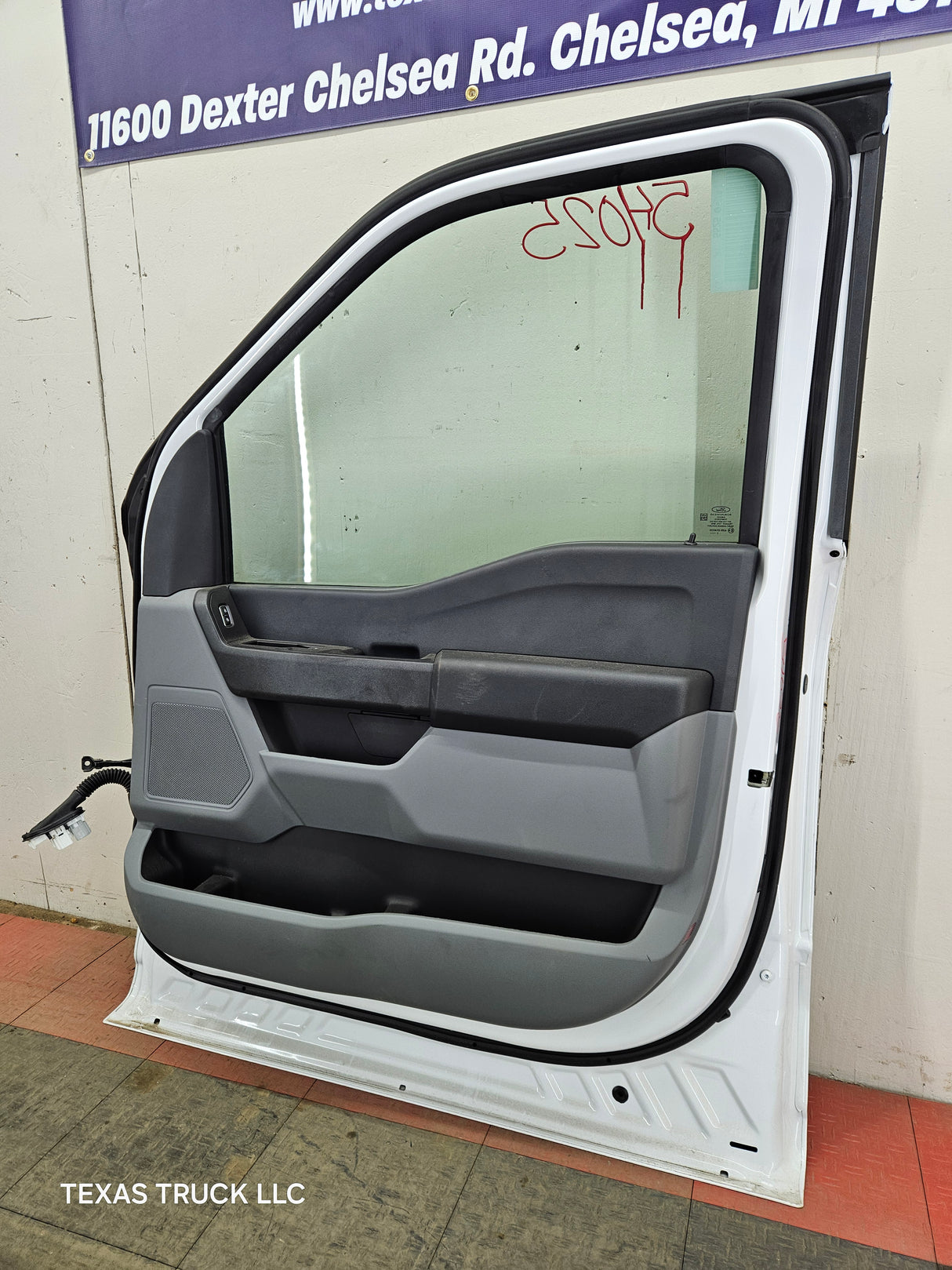 2021-2025 Ford F150 / Super Duty RH Passenger Side Front Door F250 F350 F450 F550