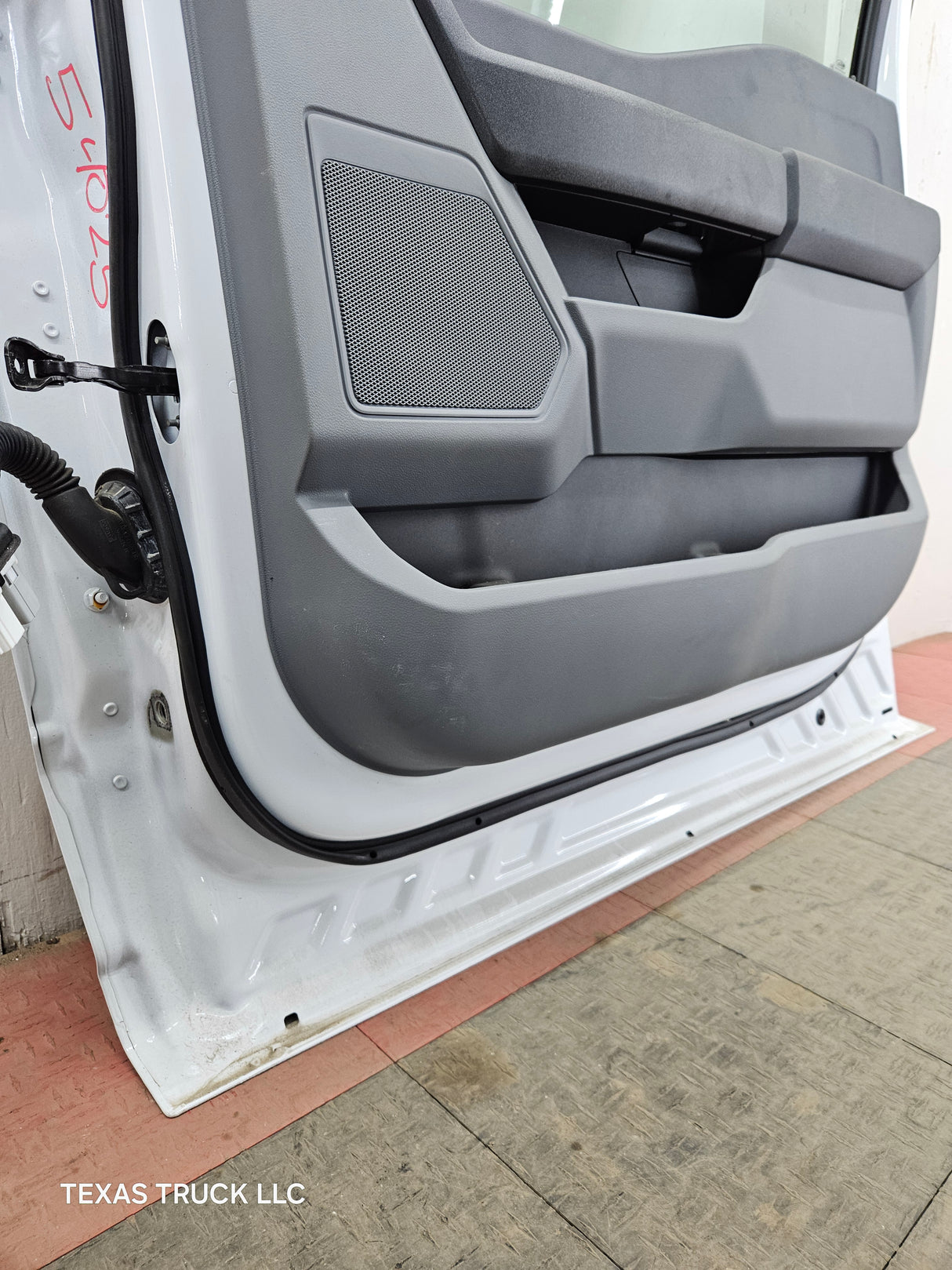 2021-2025 Ford F150 / Super Duty RH Passenger Side Front Door F250 F350 F450 F550