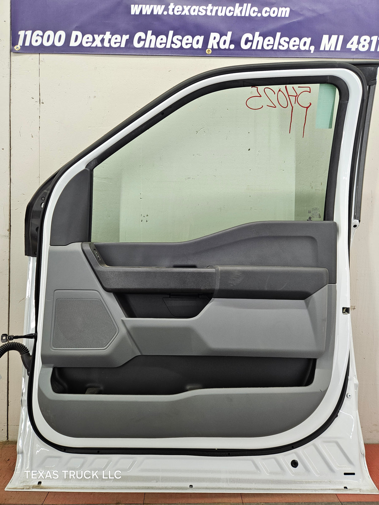 2021-2025 Ford F150 / Super Duty RH Passenger Side Front Door F250 F350 F450 F550