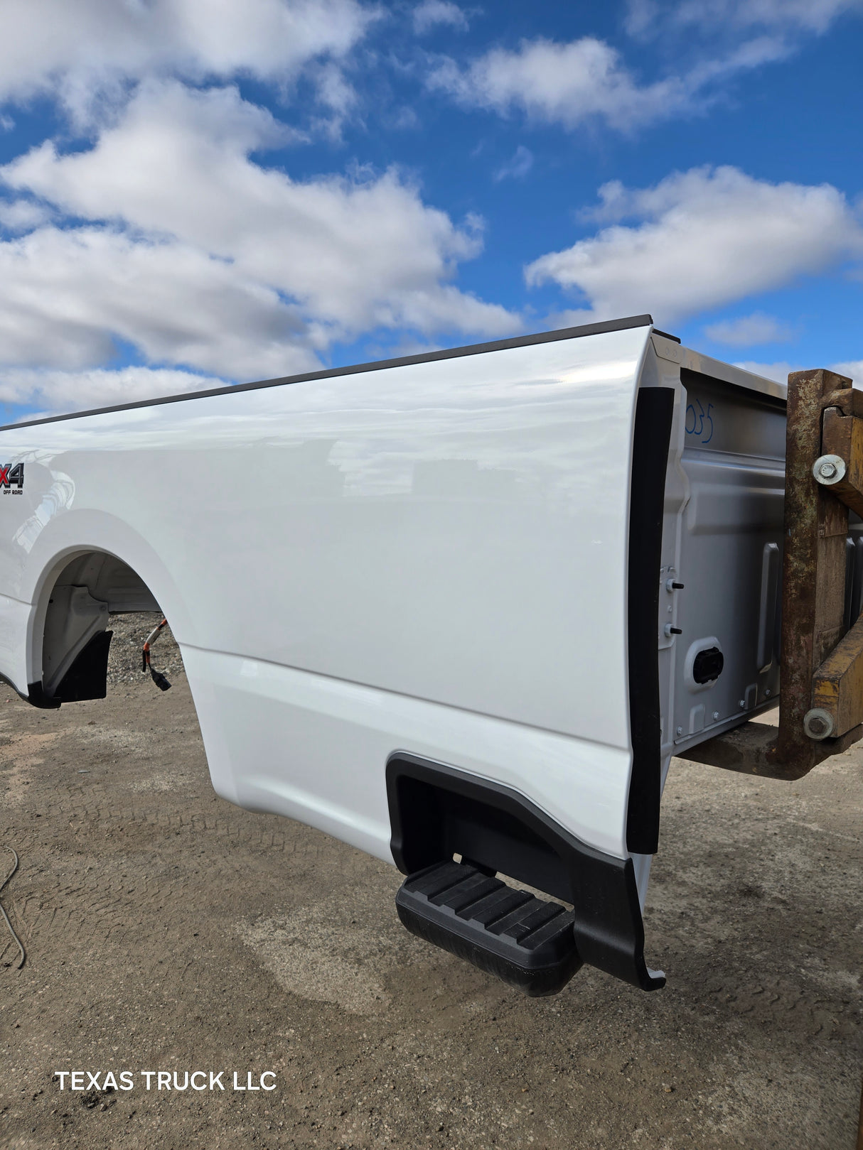 2023-2025 Ford Super Duty 8' Long Truck Bed F250 F350