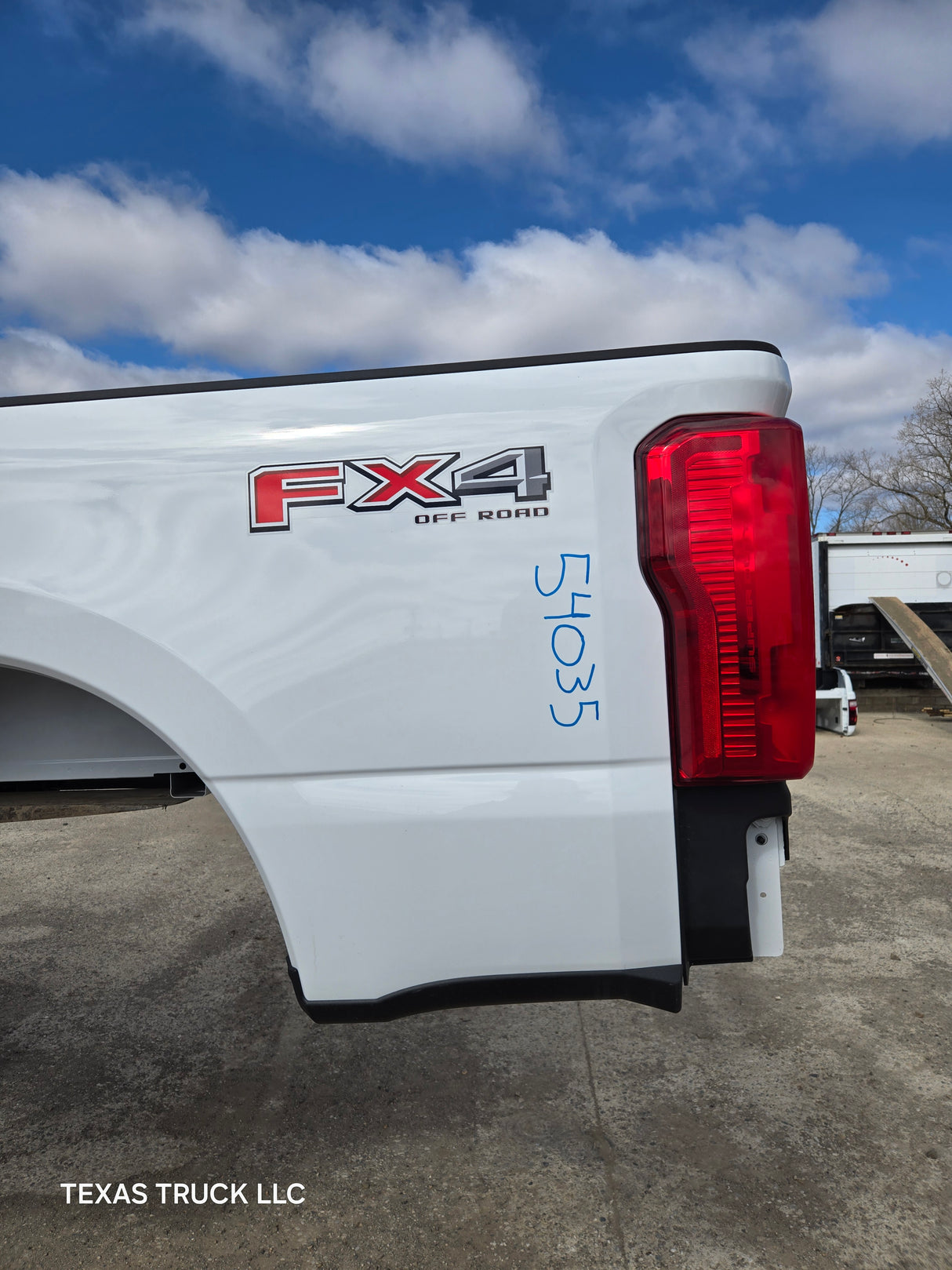 2023-2025 Ford Super Duty 8' Long Truck Bed F250 F350