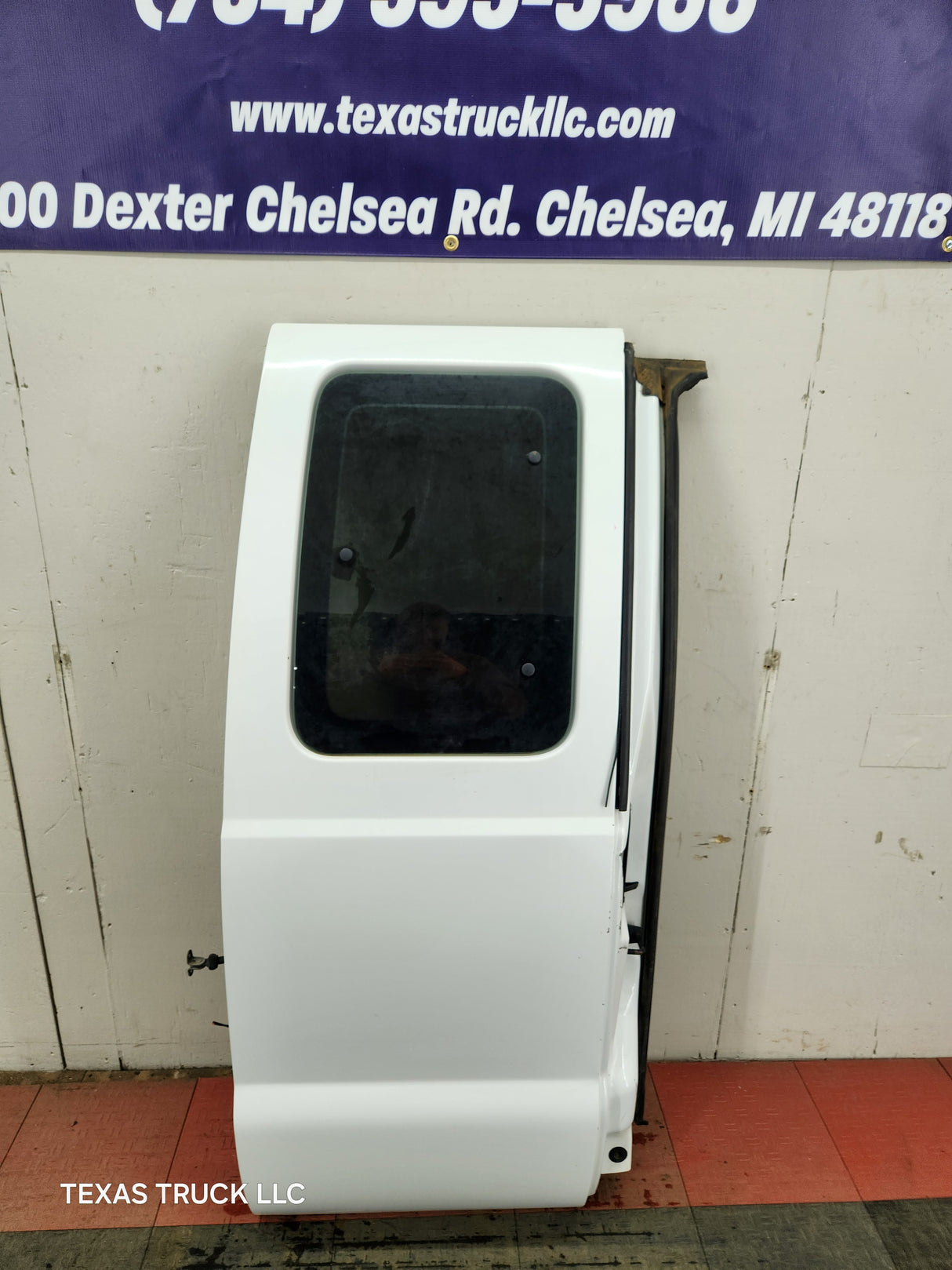 1999-2007 Ford Super Duty F250 F350 F450 F550 RH Extended Cab Passenger Rear Door