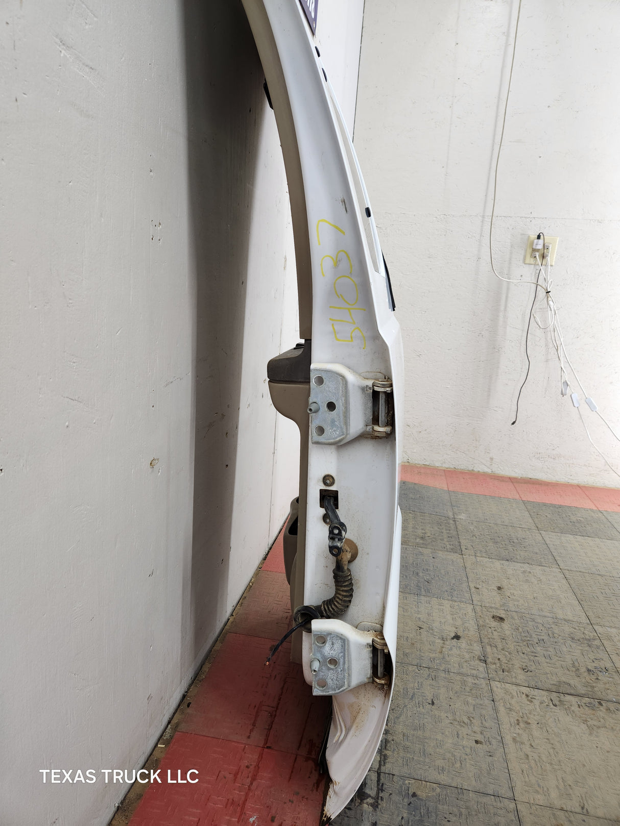 1999-2007 Ford Super Duty F250 F350 F450 F550 RH Extended Cab Passenger Rear Door