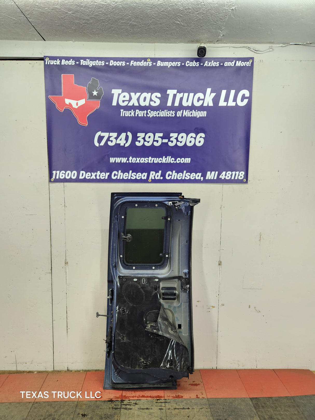 1999-2007 Ford Super Duty F250 F350 F450 F550 LH Extended Cab Driver Rear Door