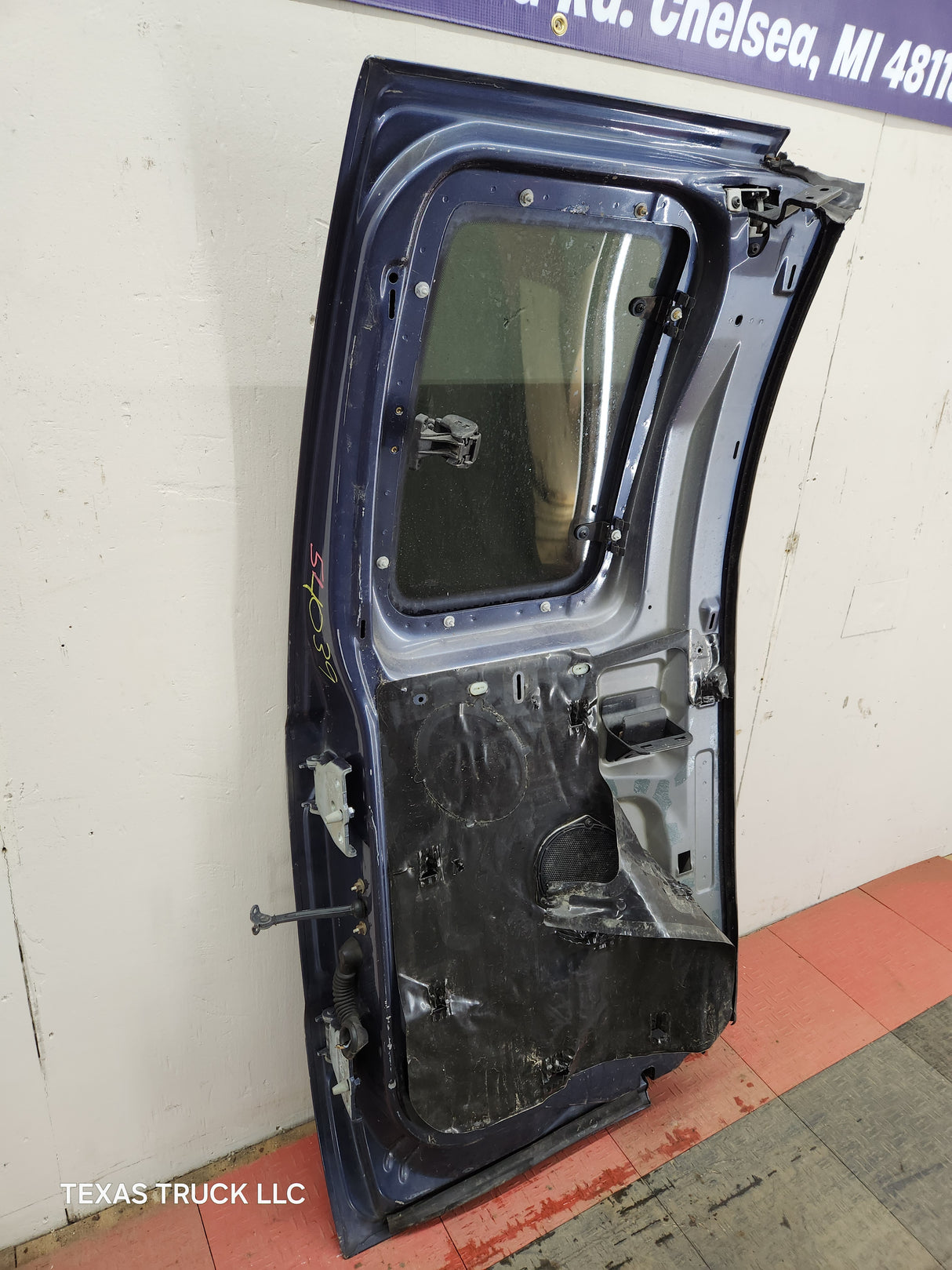 1999-2007 Ford Super Duty F250 F350 F450 F550 LH Extended Cab Driver Rear Door